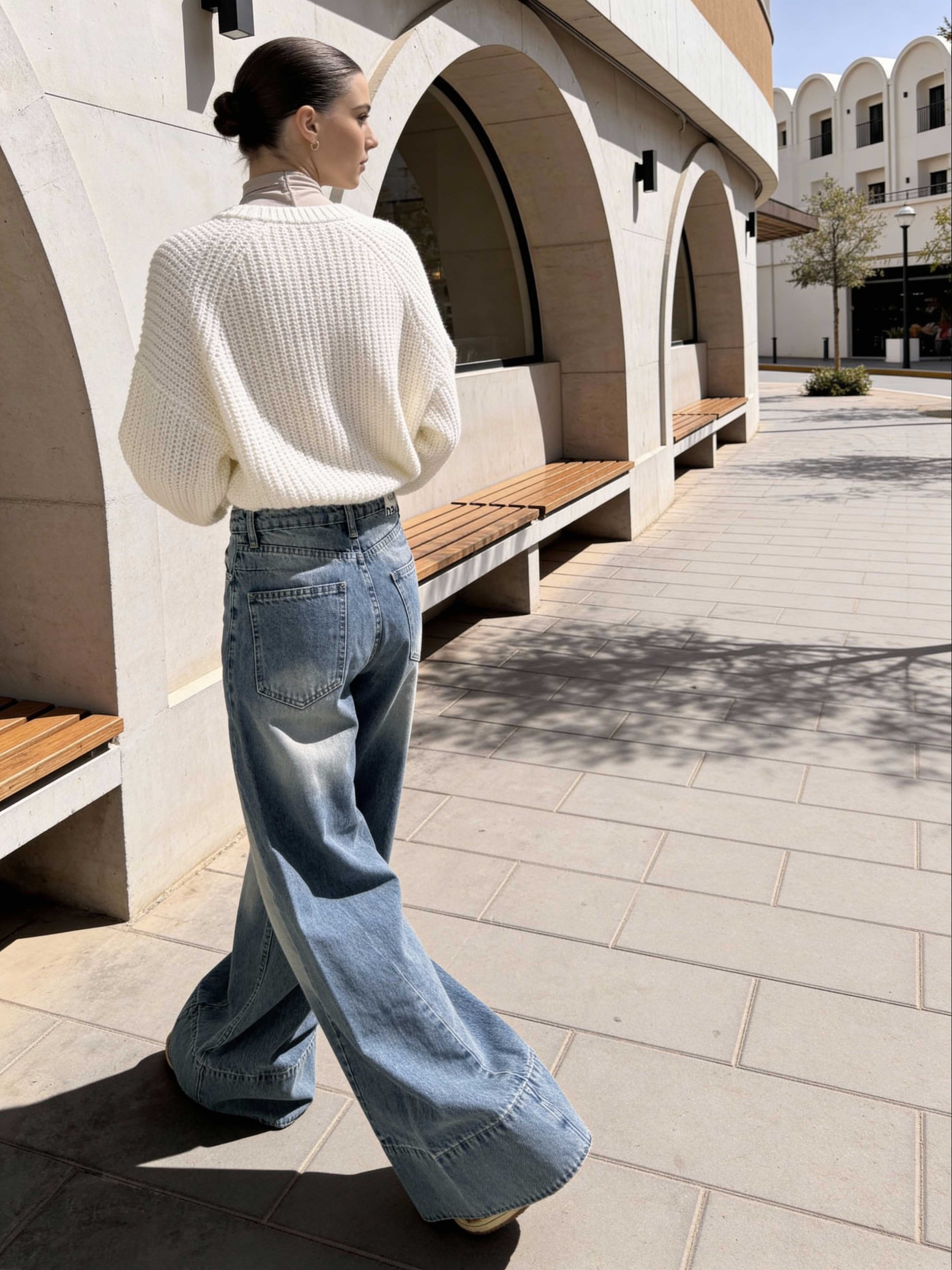 Extreme Wide Leg – High-Waist Light Vintage Blue Jeans