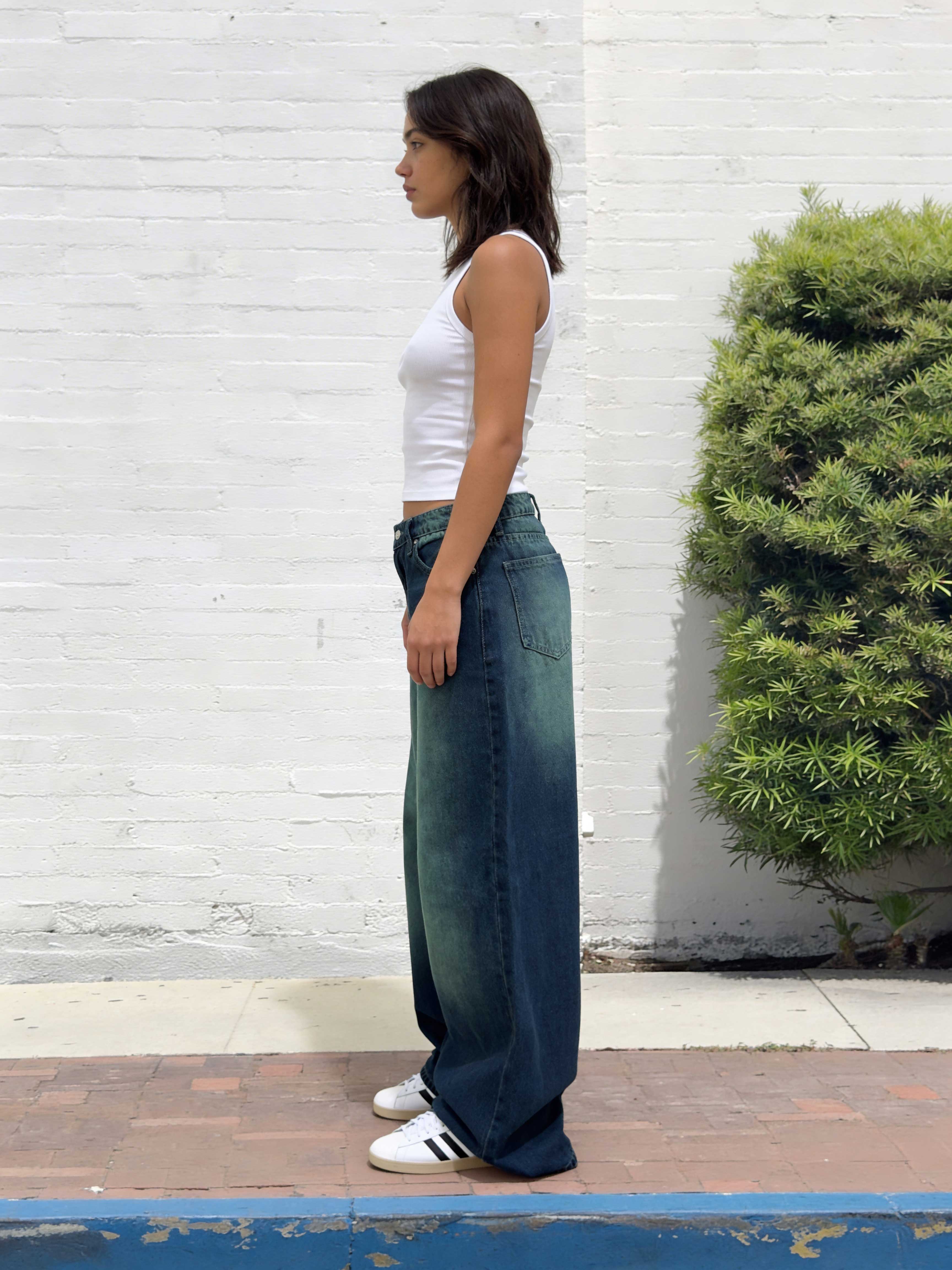 Super Baggy - Mid-Waist Dark Blue-Green Washed Jeans