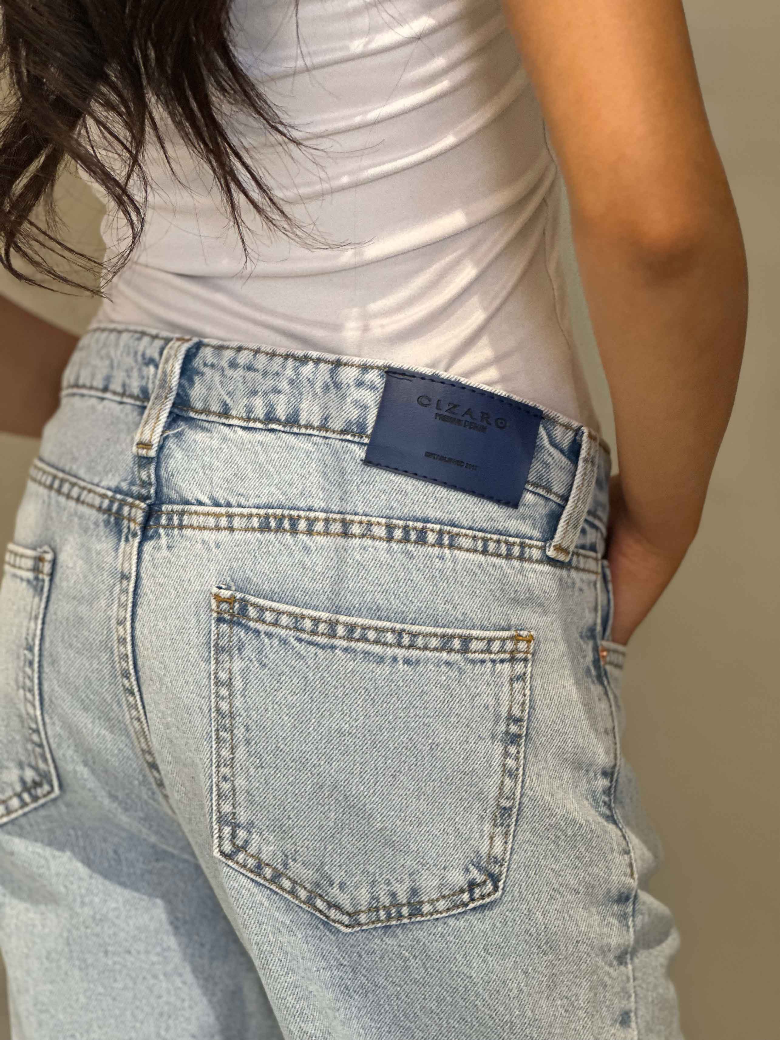Light Iced Blue Mom-Fit Jeans. Mom-Fit CIZARO - Cizaro Jeans