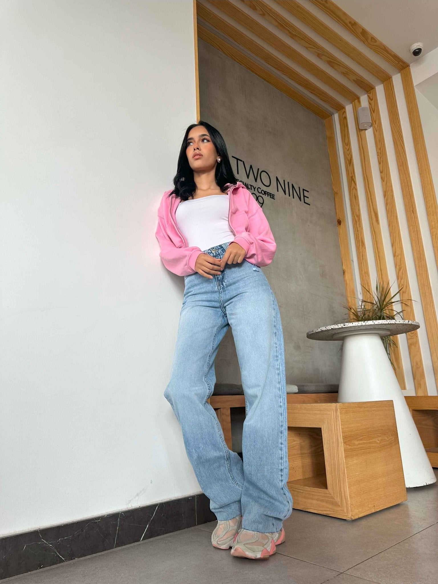 Straight Leg - Light Iced Blue Wash Jeans. Straight-Leg CIZARO - Cizaro Jeans