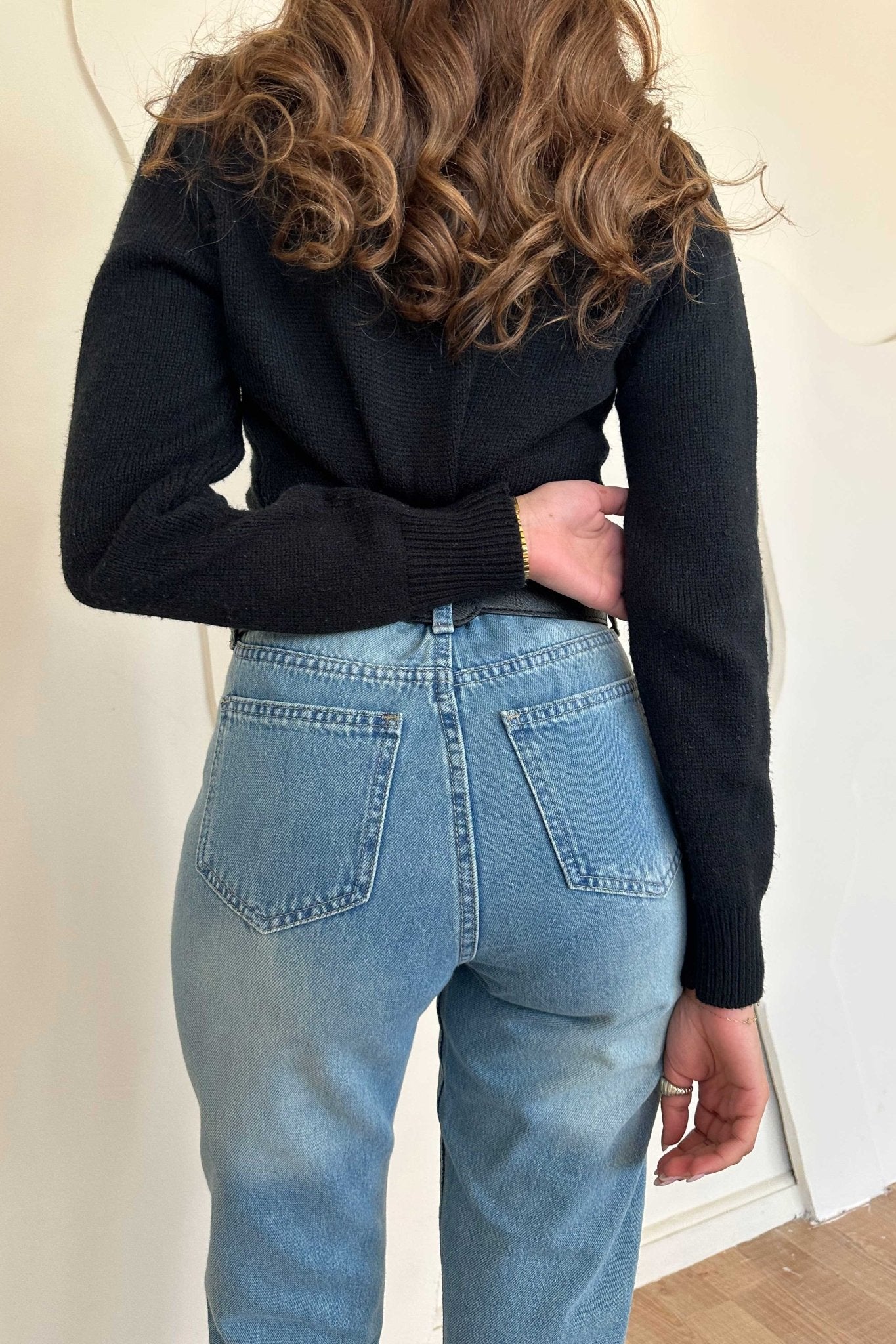 Mom Jeans - High-Waist Medium Blue Washed Mom jeans CIZARO - Cizaro Jeans