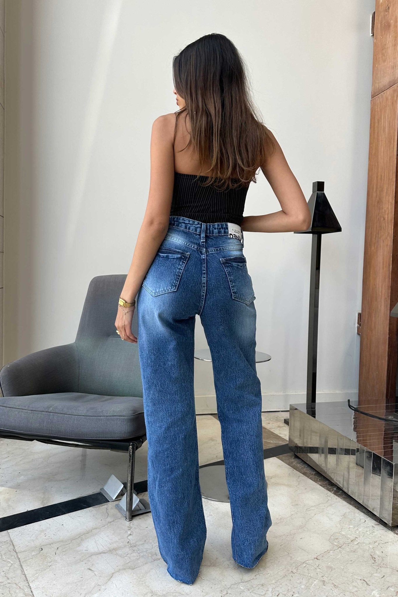 Ultra Comfort | Straight-Leg - High-Waist Raw Hem Medium Blue Wash Jeans Straight-Leg CIZARO - Cizaro Jeans