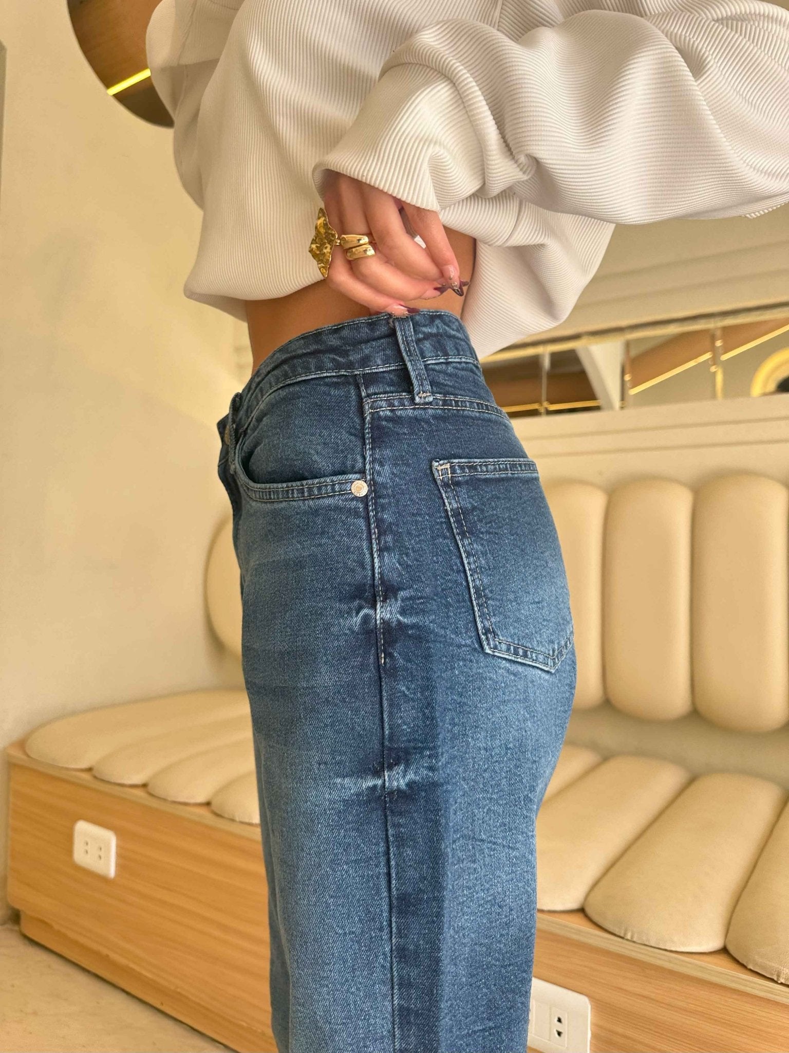 Straight Flared - Dark Blue Wash Jeans. Flare CIZARO - Cizaro Jeans