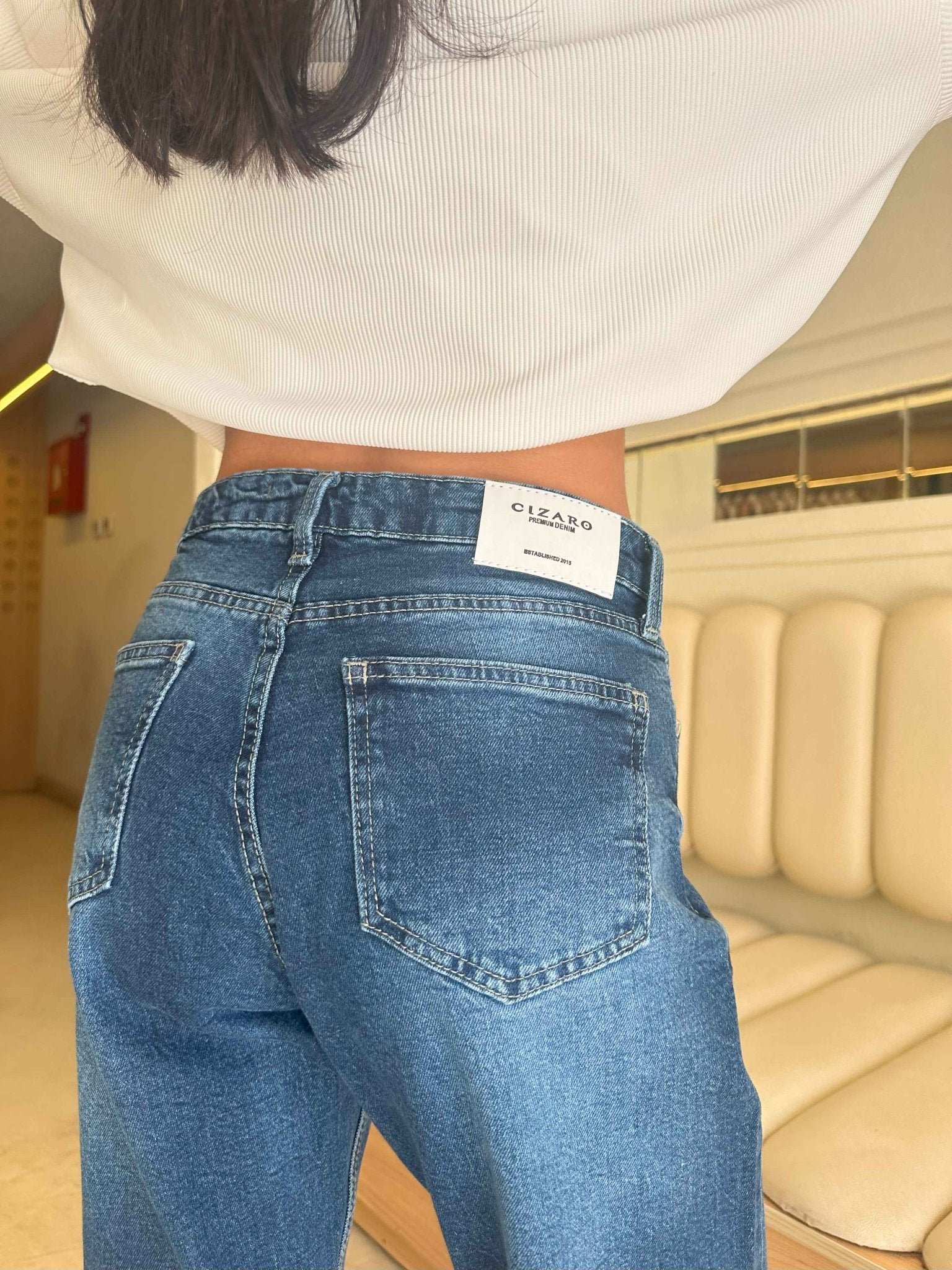 Straight Flared - Dark Blue Wash Jeans. Flare CIZARO - Cizaro Jeans