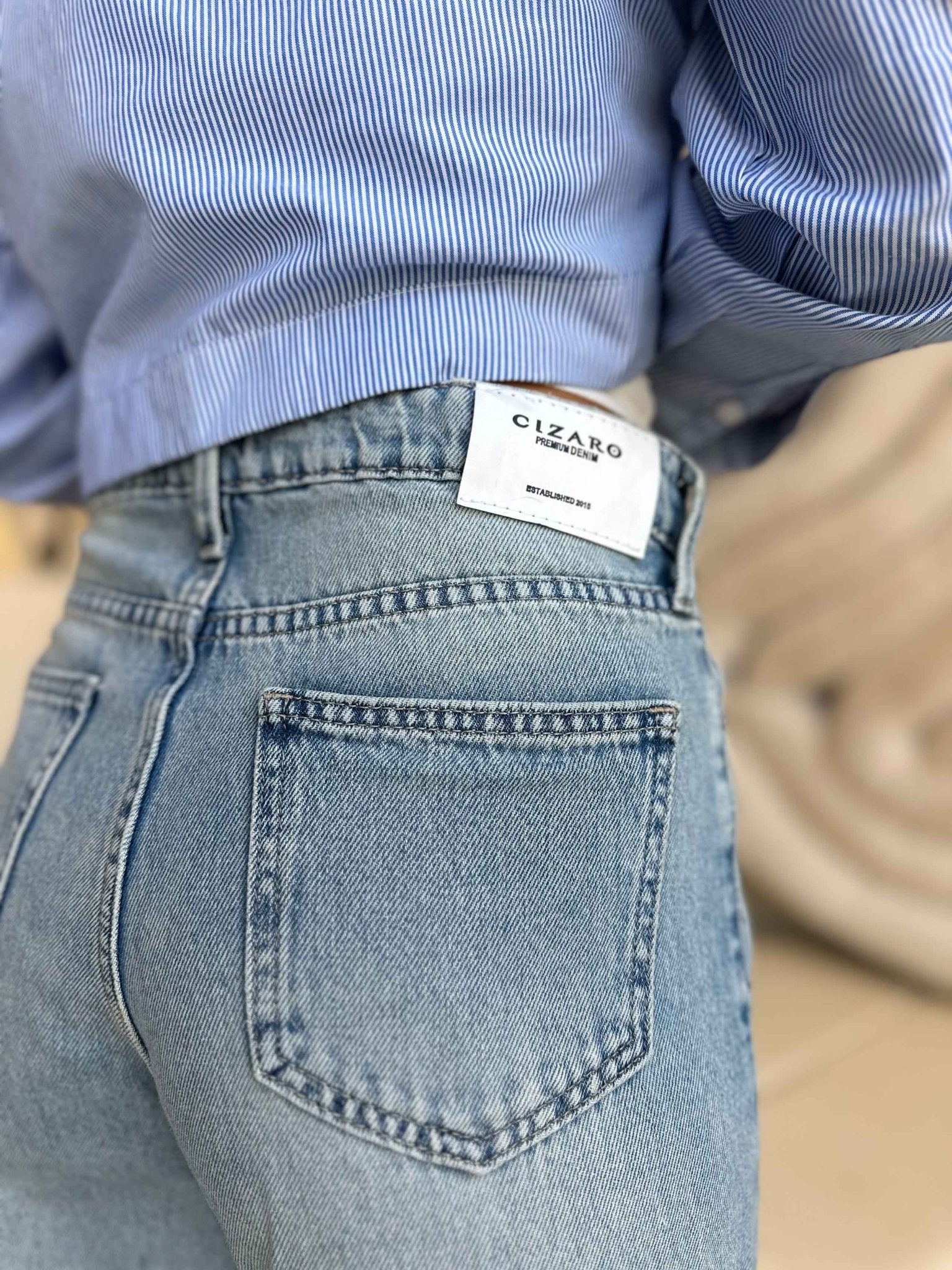Baggy - Vintage Light Wash. Baggy CIZARO - Cizaro Jeans