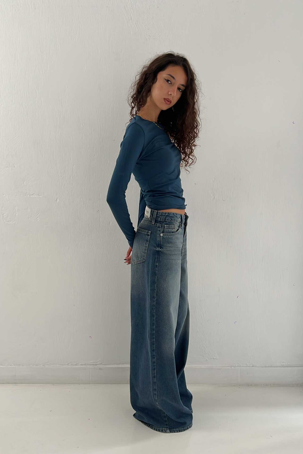 Loose Baggy – Mid Rise Faded Vintage Blue Jeans