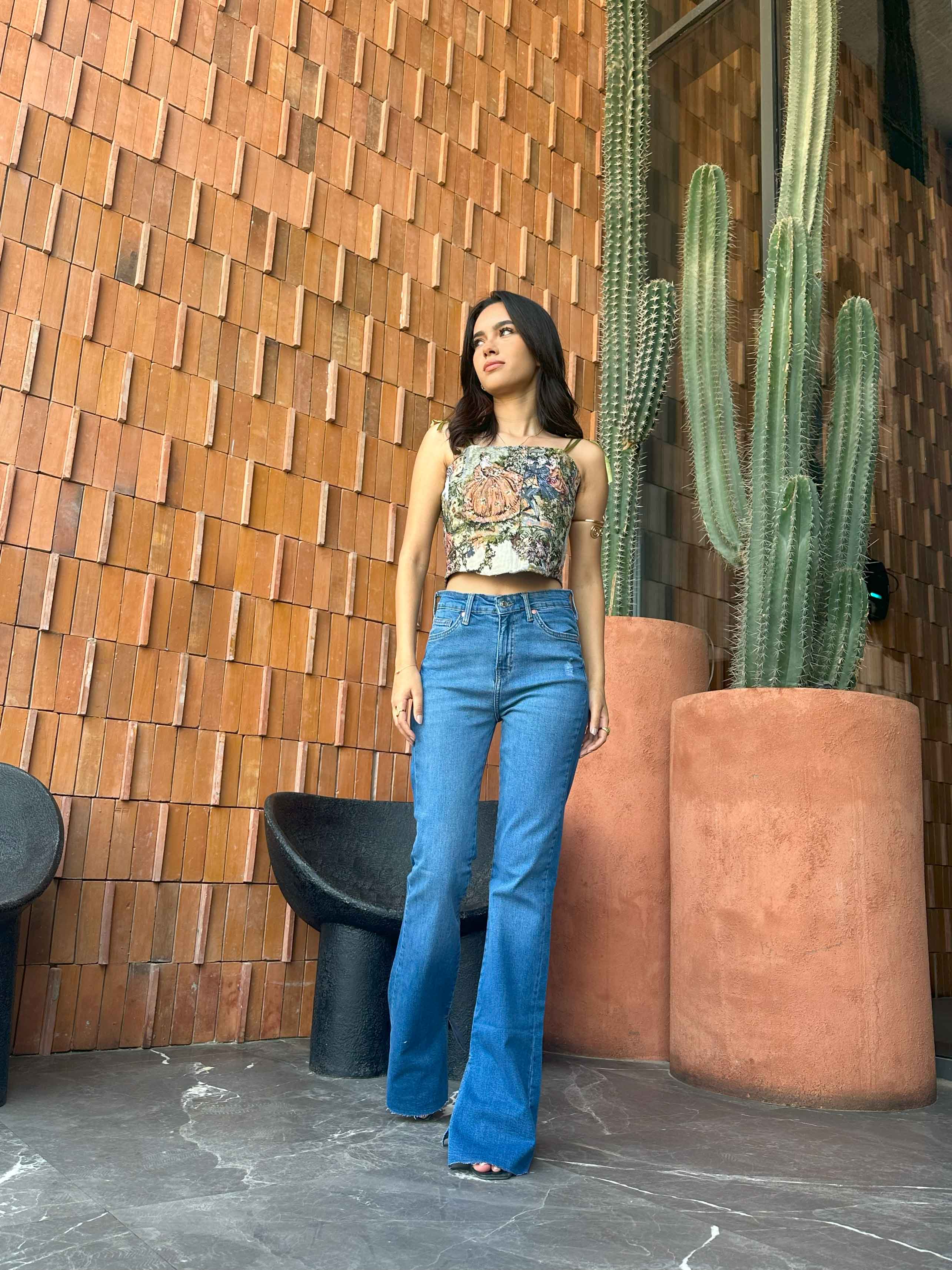 Flared - Mid Blue Split Hem. Flare CIZARO - Cizaro Jeans