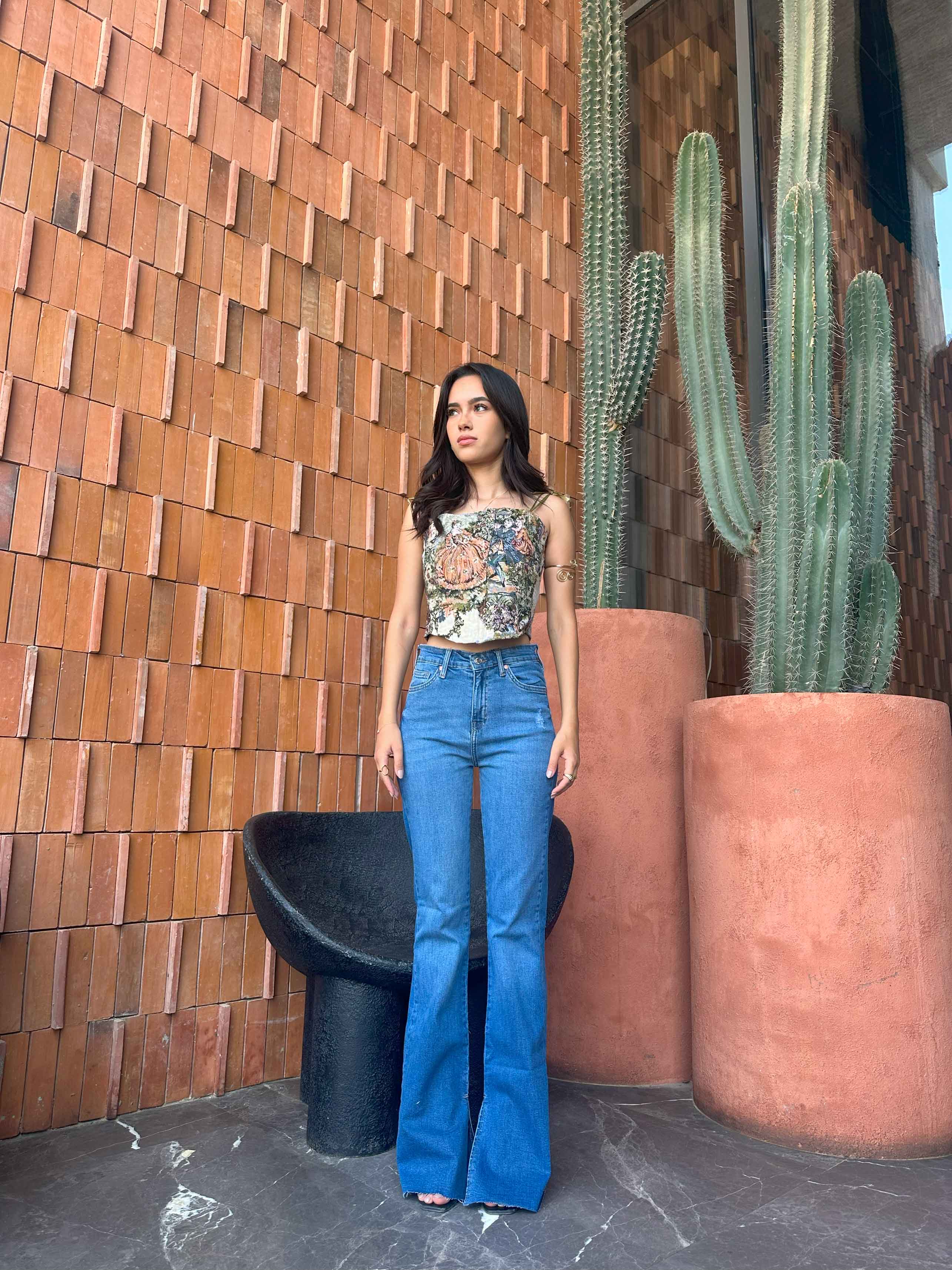 Flared - Mid Blue Split Hem. Flare CIZARO - Cizaro Jeans