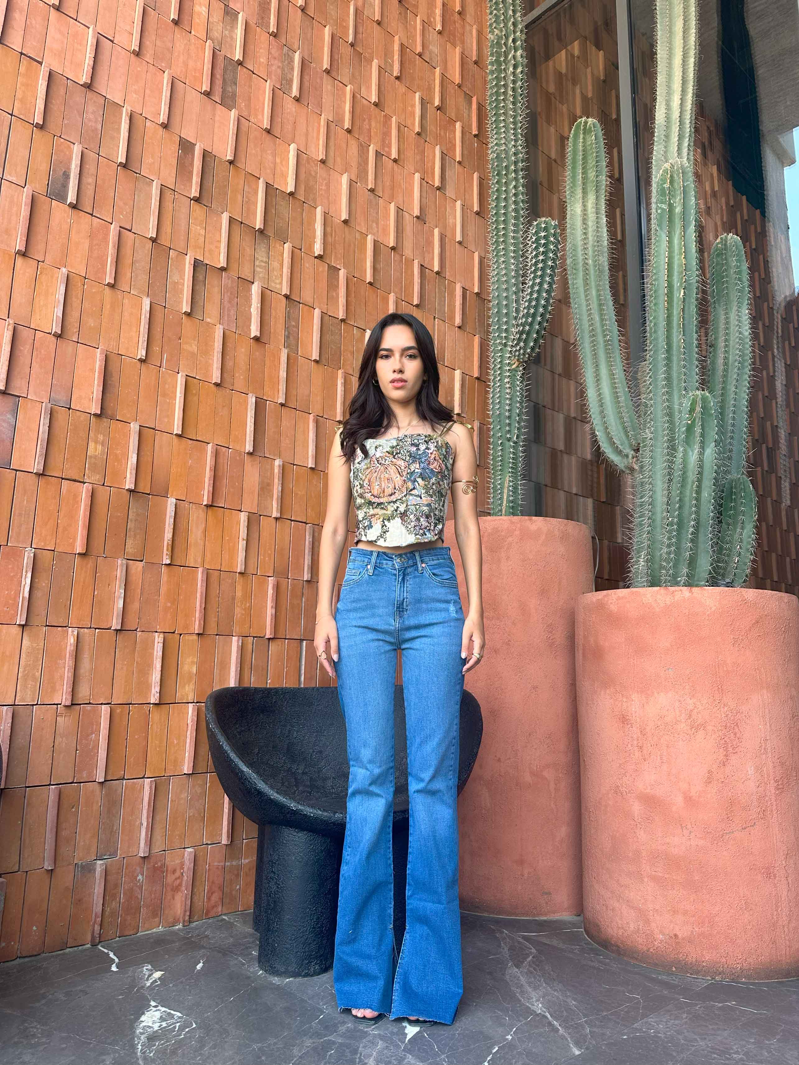 Flared - Mid Blue Split Hem. Flare CIZARO - Cizaro Jeans