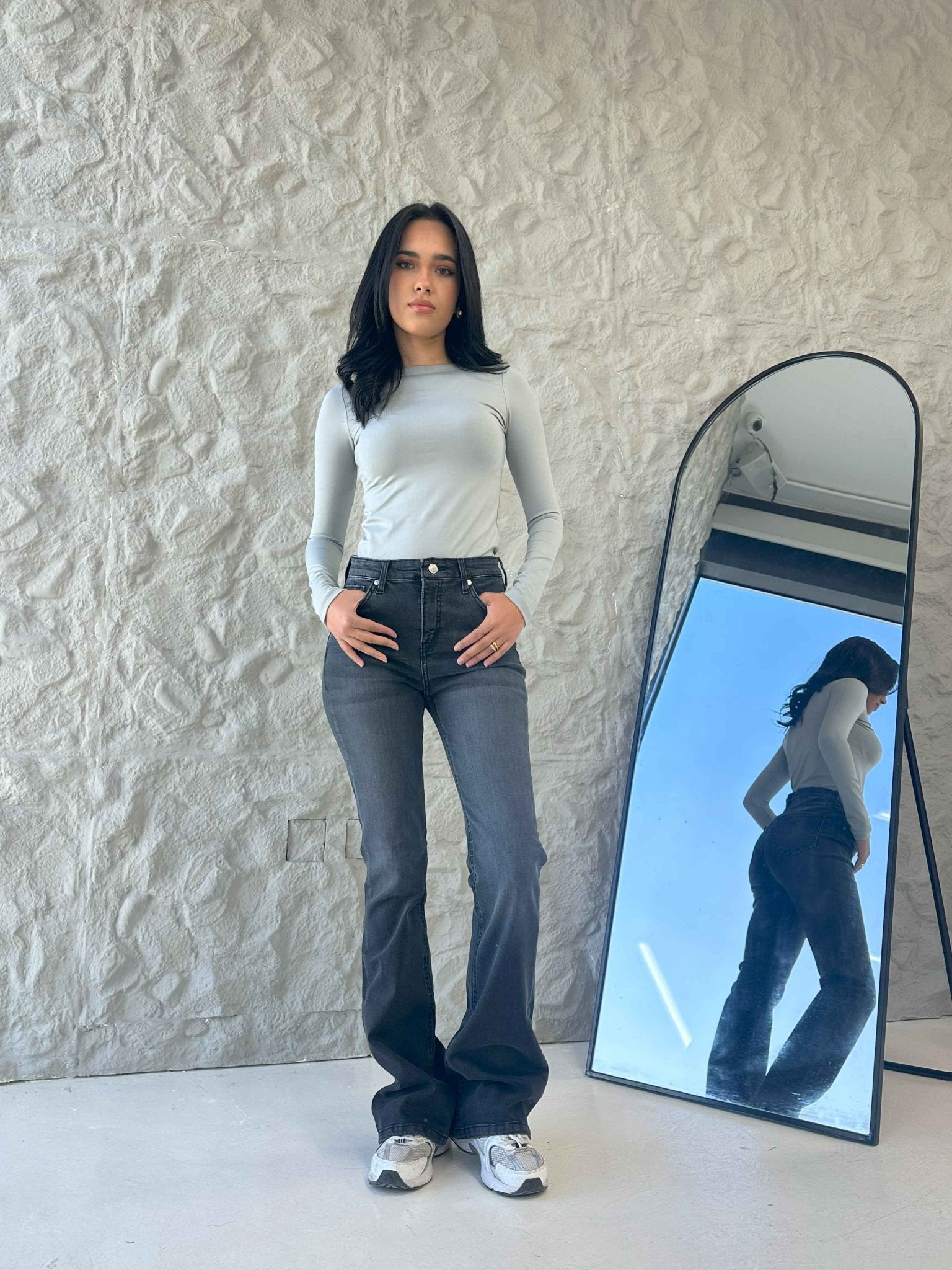 Flared - Faded Grey Wash Jeans. Flare CIZARO - Cizaro Jeans