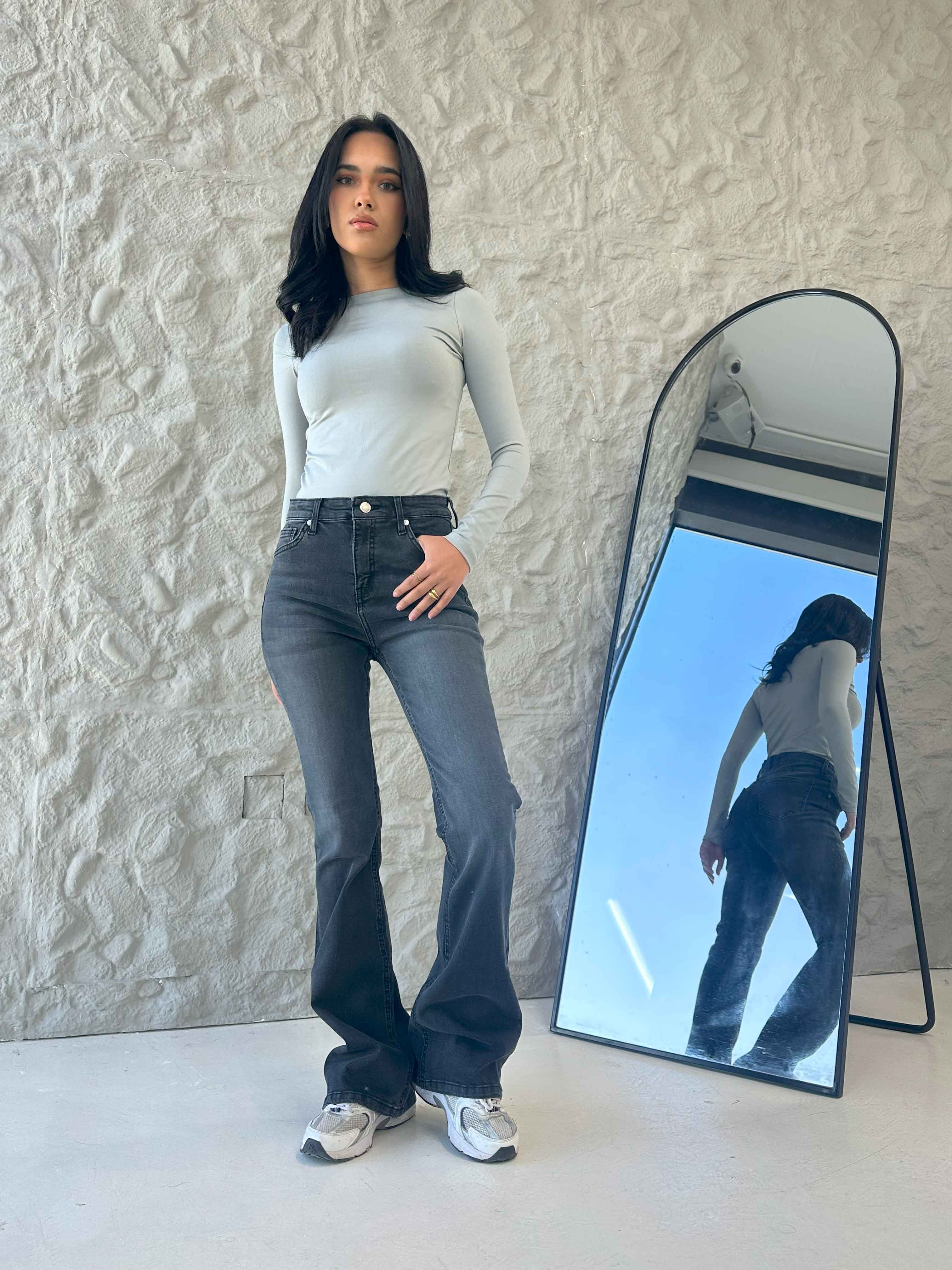 Flared - Faded Grey Wash Jeans. Flare CIZARO - Cizaro Jeans