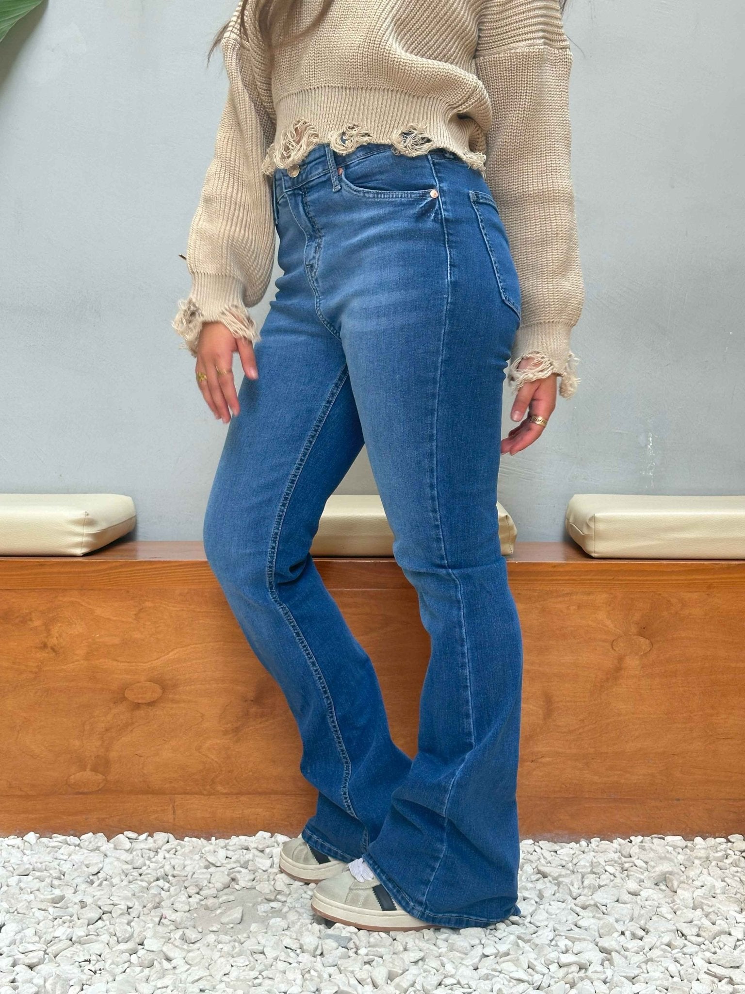 Flared - Medium Blue Wash Jeans. Flare CIZARO - Cizaro Jeans