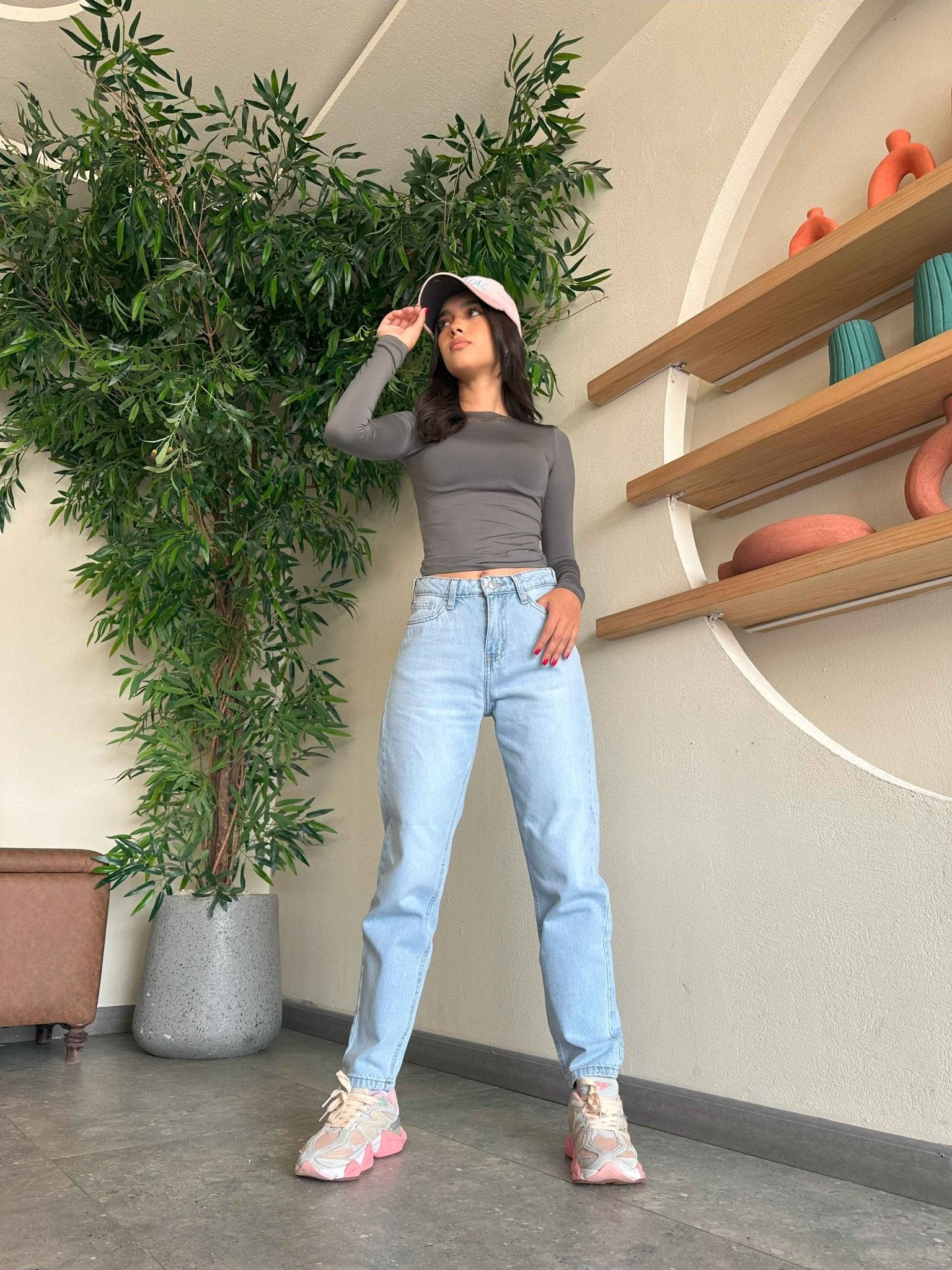 Mom-Fit - Light Iced Wash Jeans. Mom-Fit CIZARO - Cizaro Jeans