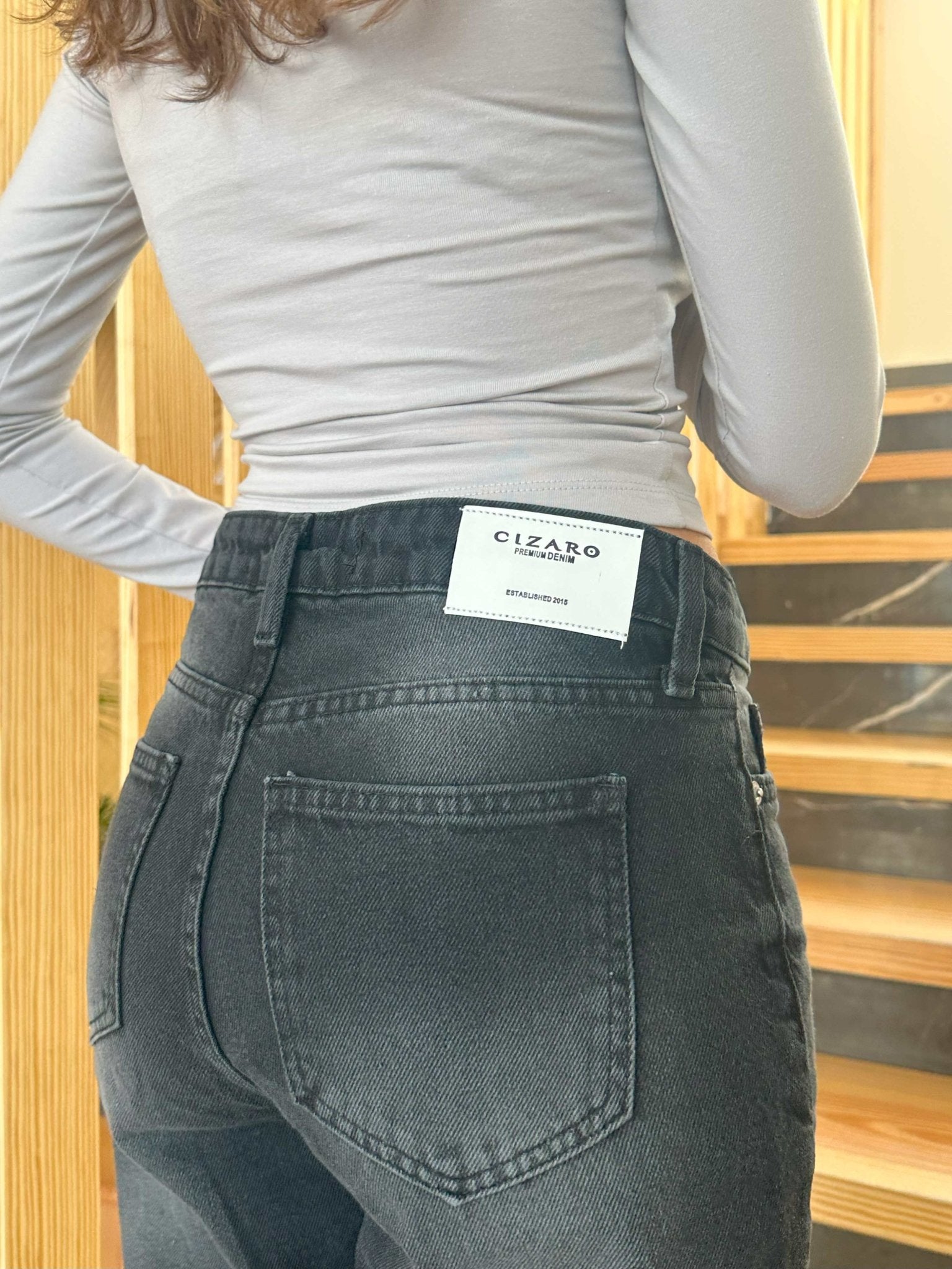Mom-fit -Charcoal Black Mom-Fit CIZARO - Cizaro Jeans
