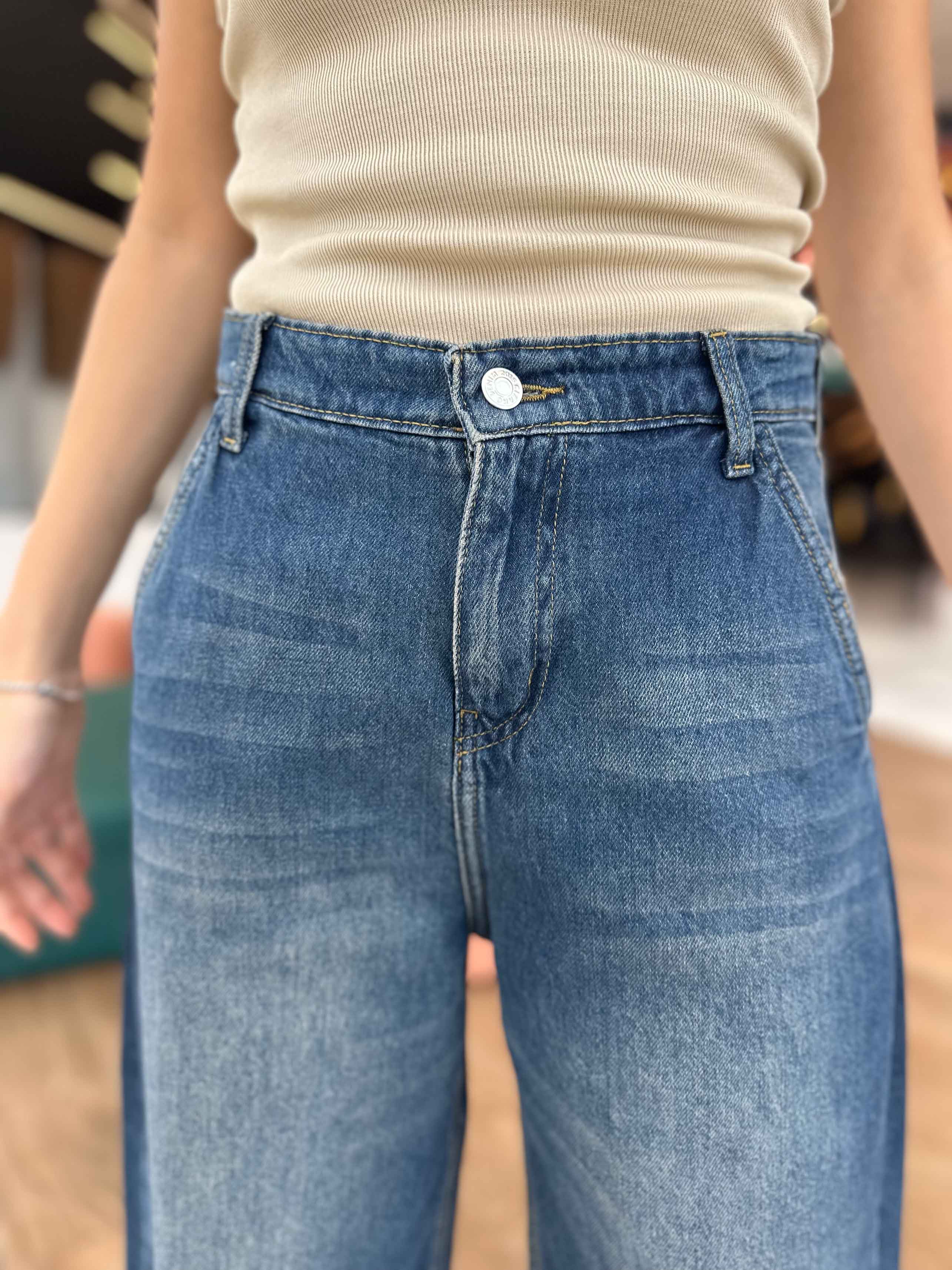 Skater - Vintage Blue. Mom-Fit CIZARO - Cizaro Jeans