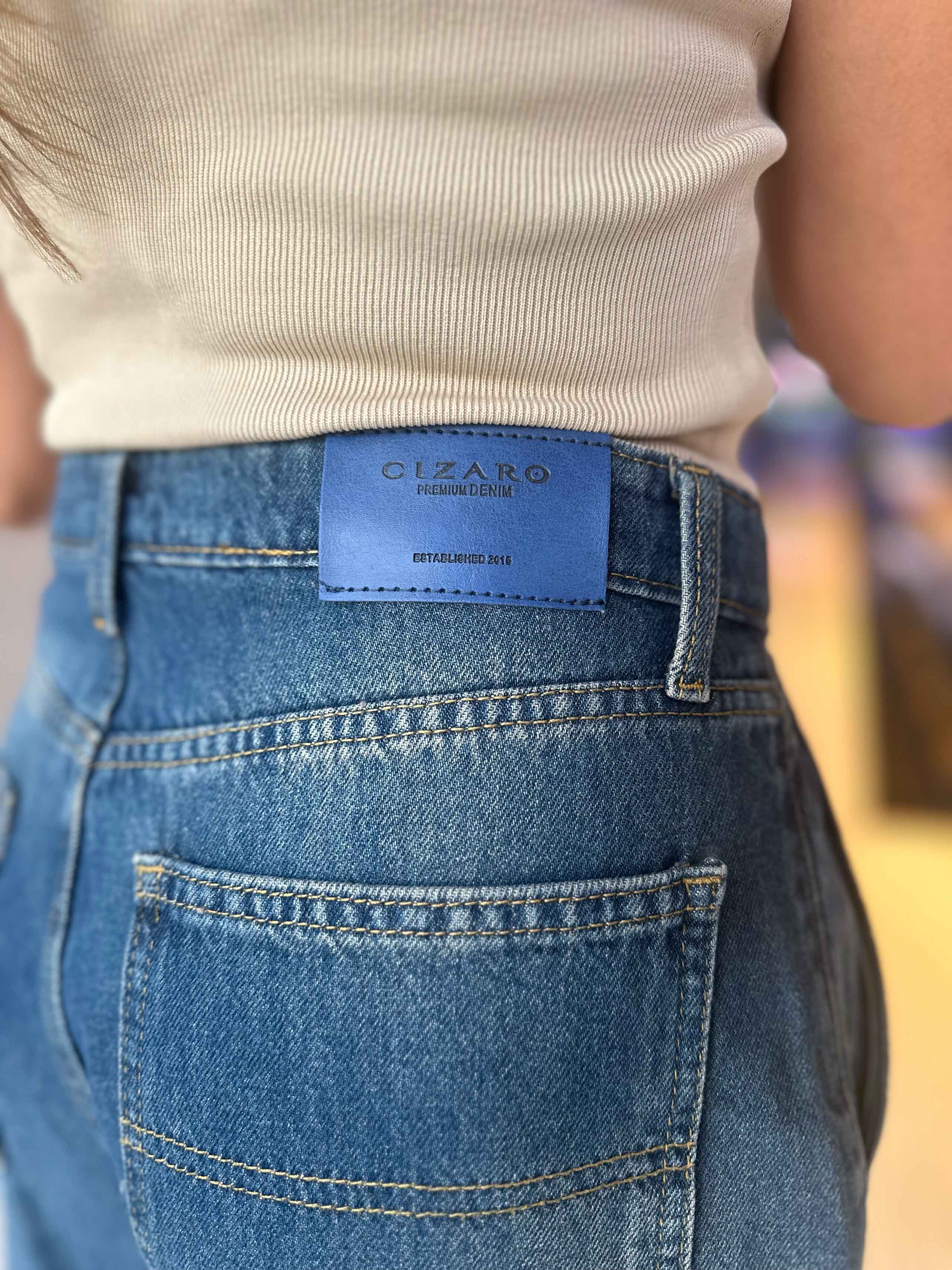 Skater - Vintage Blue. Mom-Fit CIZARO - Cizaro Jeans