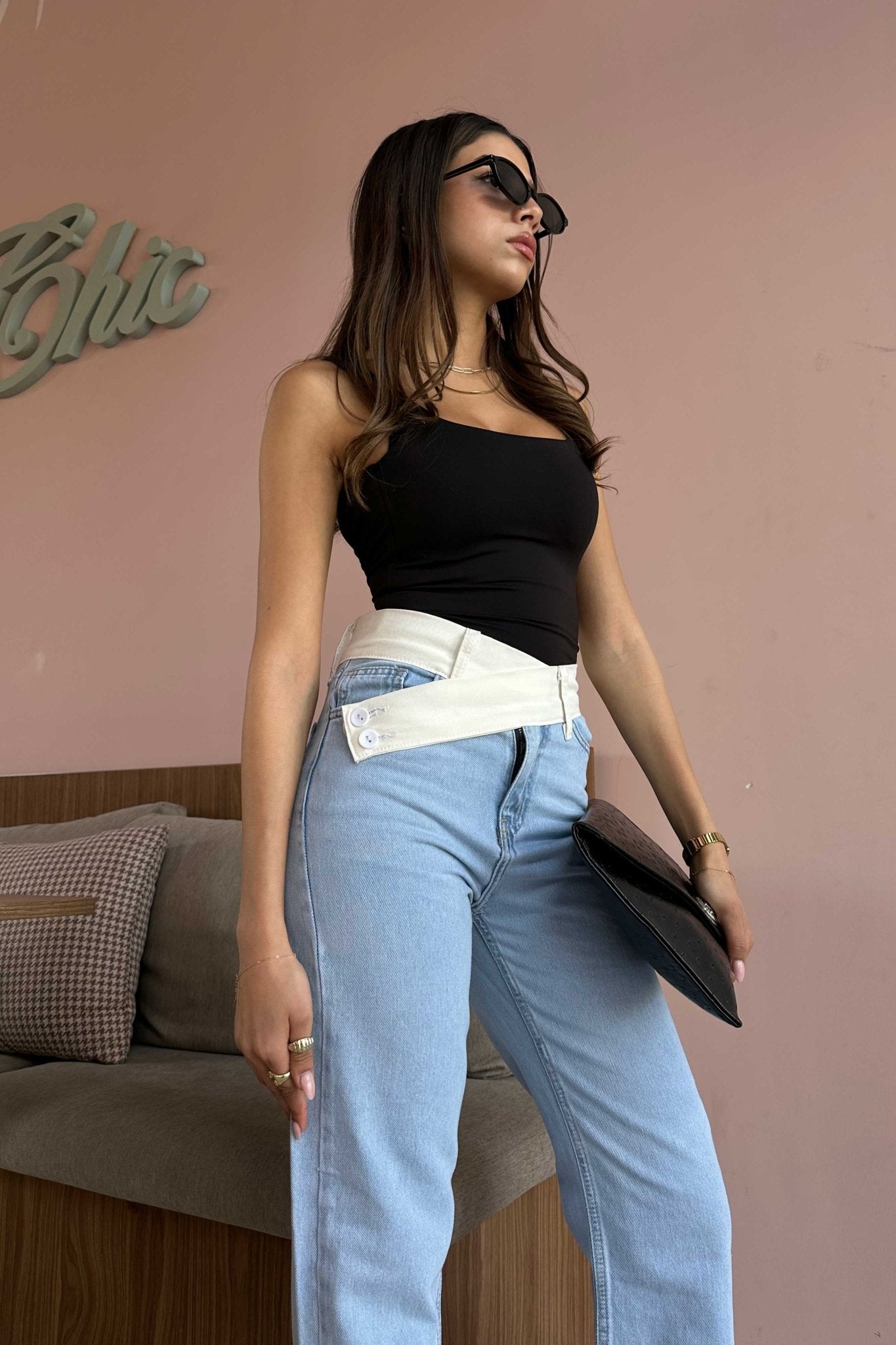 Straight-Leg - High-Waist Light Wash Jeans with White Folded Waistband Straight Leg CIZARO - Cizaro Jeans