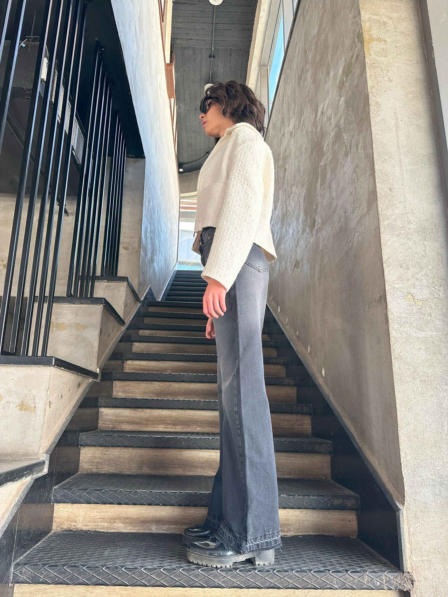 Straight Leg - Charcoal Black Split Hem Jeans. Straight-Leg CIZARO - Cizaro Jeans