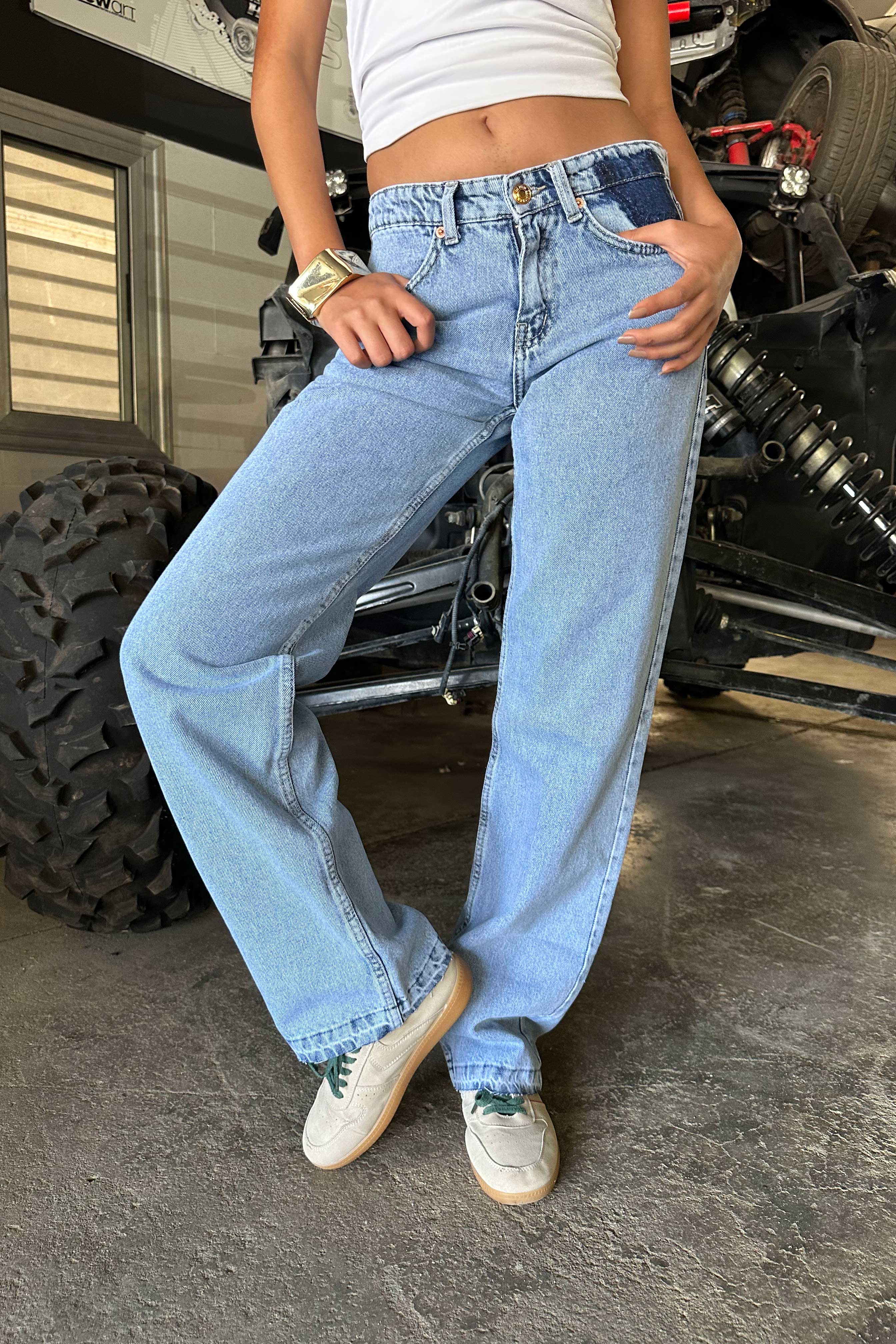 Straight Wide-Leg - Low Waist Light Blue Acid Wash Jeans