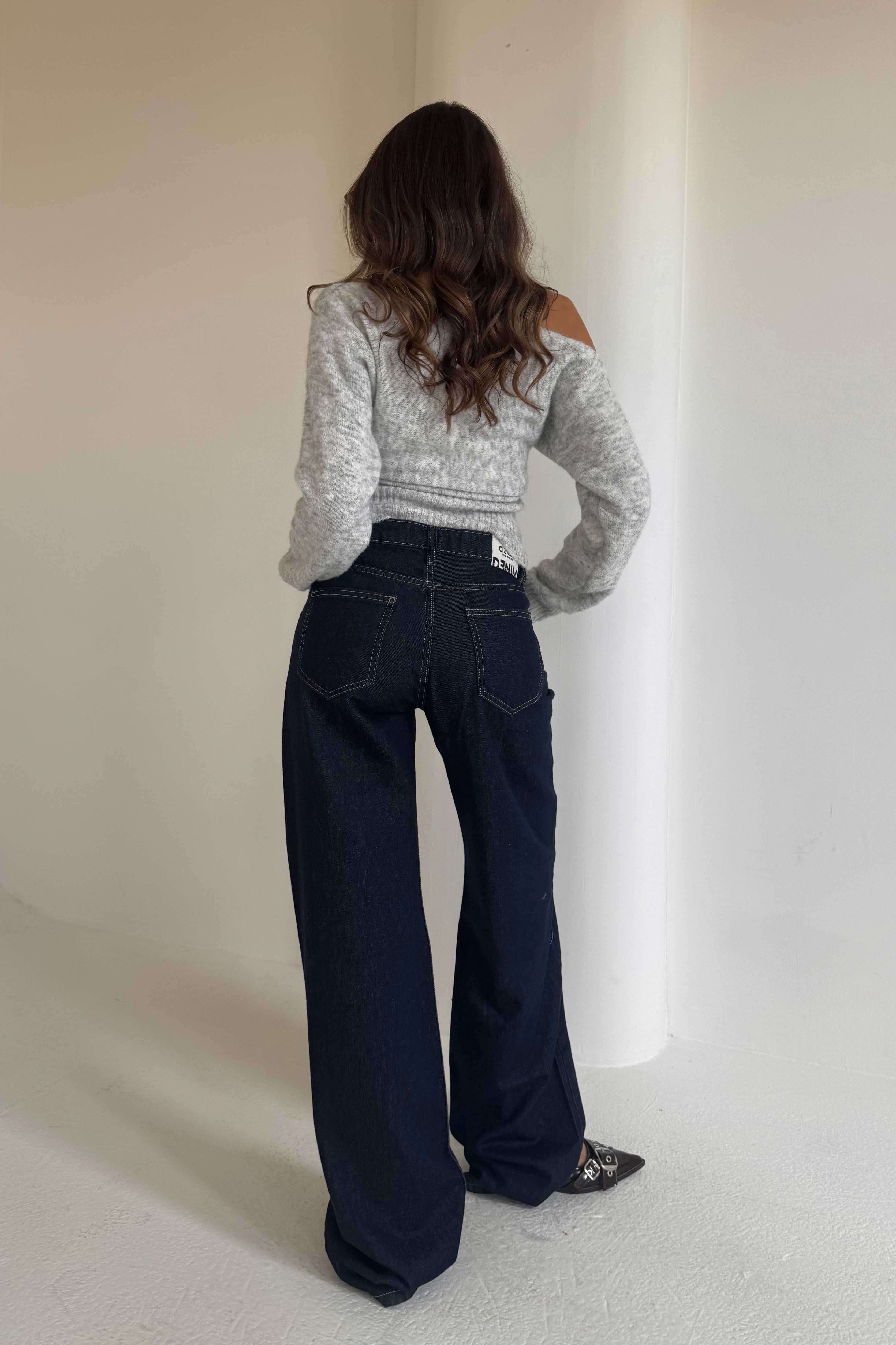 Wide Leg – Mid-Rise Raw Denim Jeans
