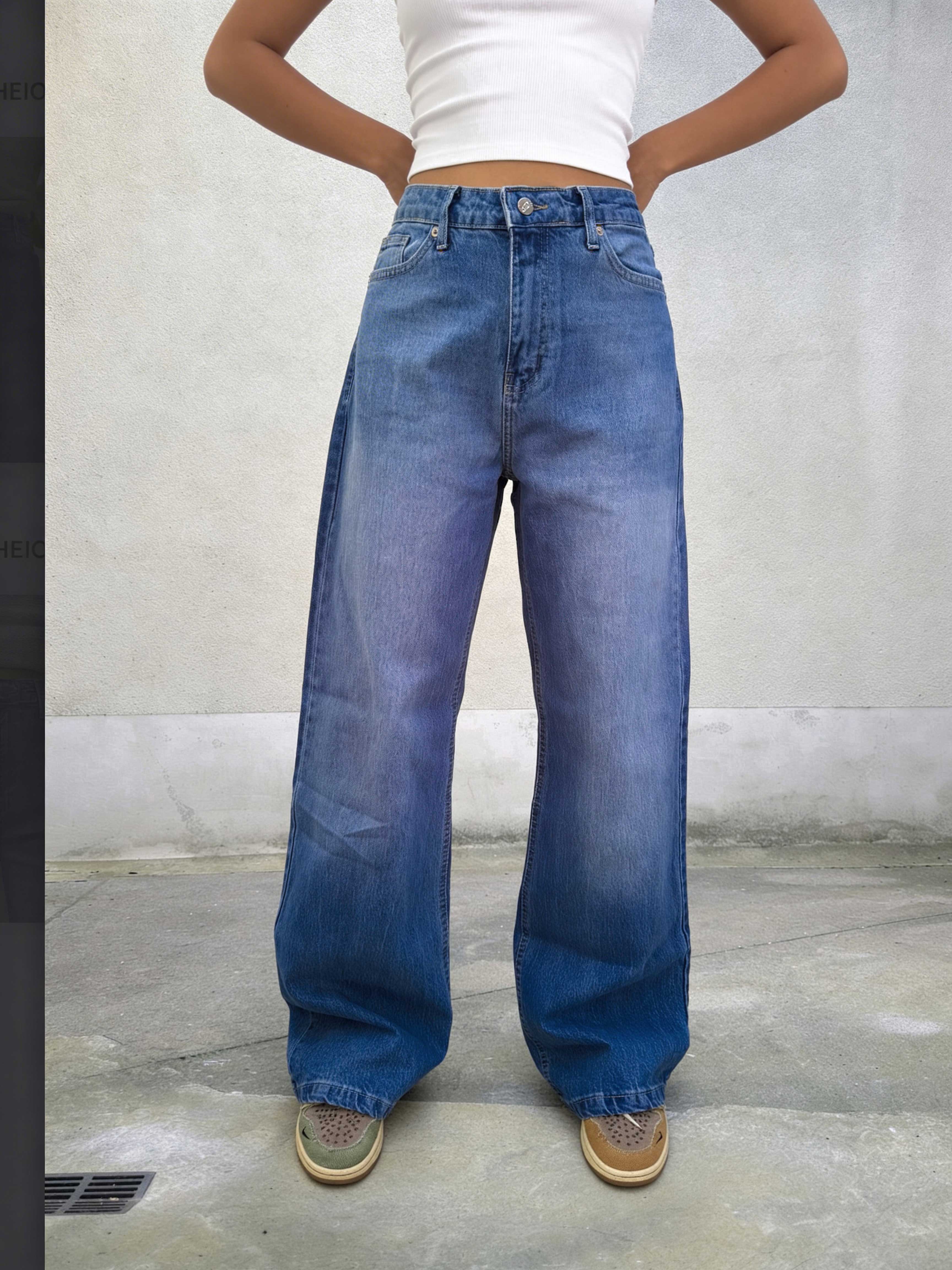 Ultra Comfort Wide-Leg – High-Waist Vibrant Blue Jeans