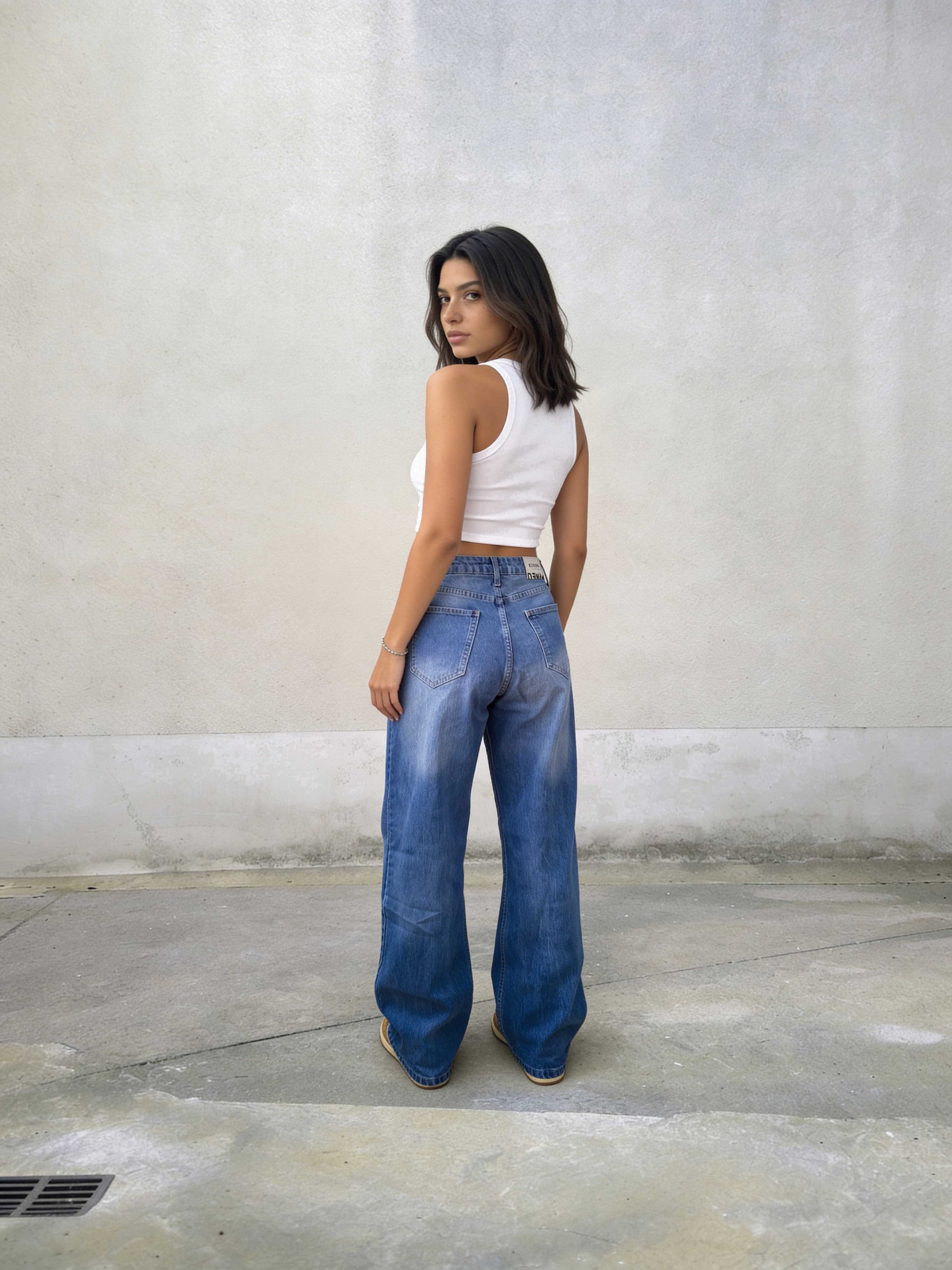 Ultra Comfort Wide-Leg – High-Waist Vibrant Blue Jeans