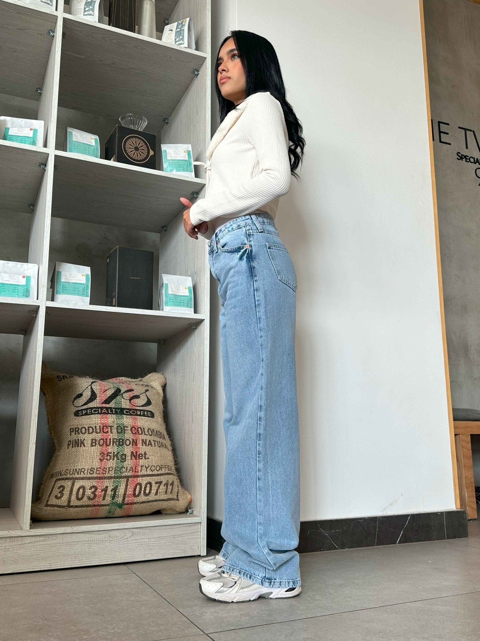 Wide Leg - Soft Iced Blue Wash Jeans. Wide-Leg CIZARO - Cizaro Jeans