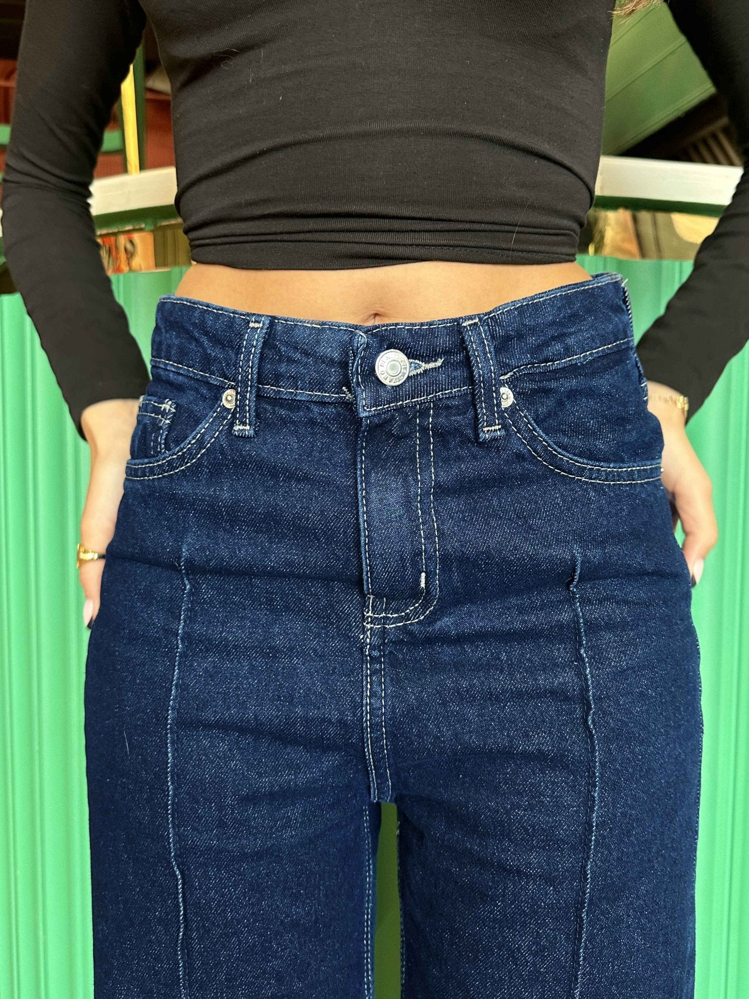 Cropped Wide Leg - Raw Denim Wash Jeans. Wide-Leg CIZARO - Cizaro Jeans