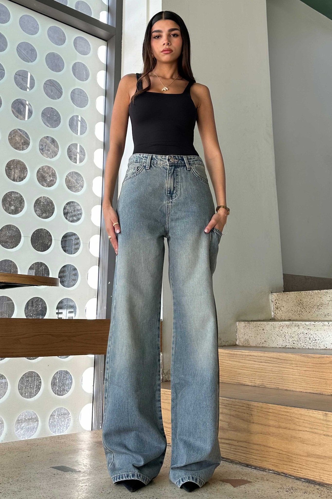 Pocket Wide Leg - Medium Blue Dirty Washed Jeans. Wide-Leg CIZARO - Cizaro Jeans