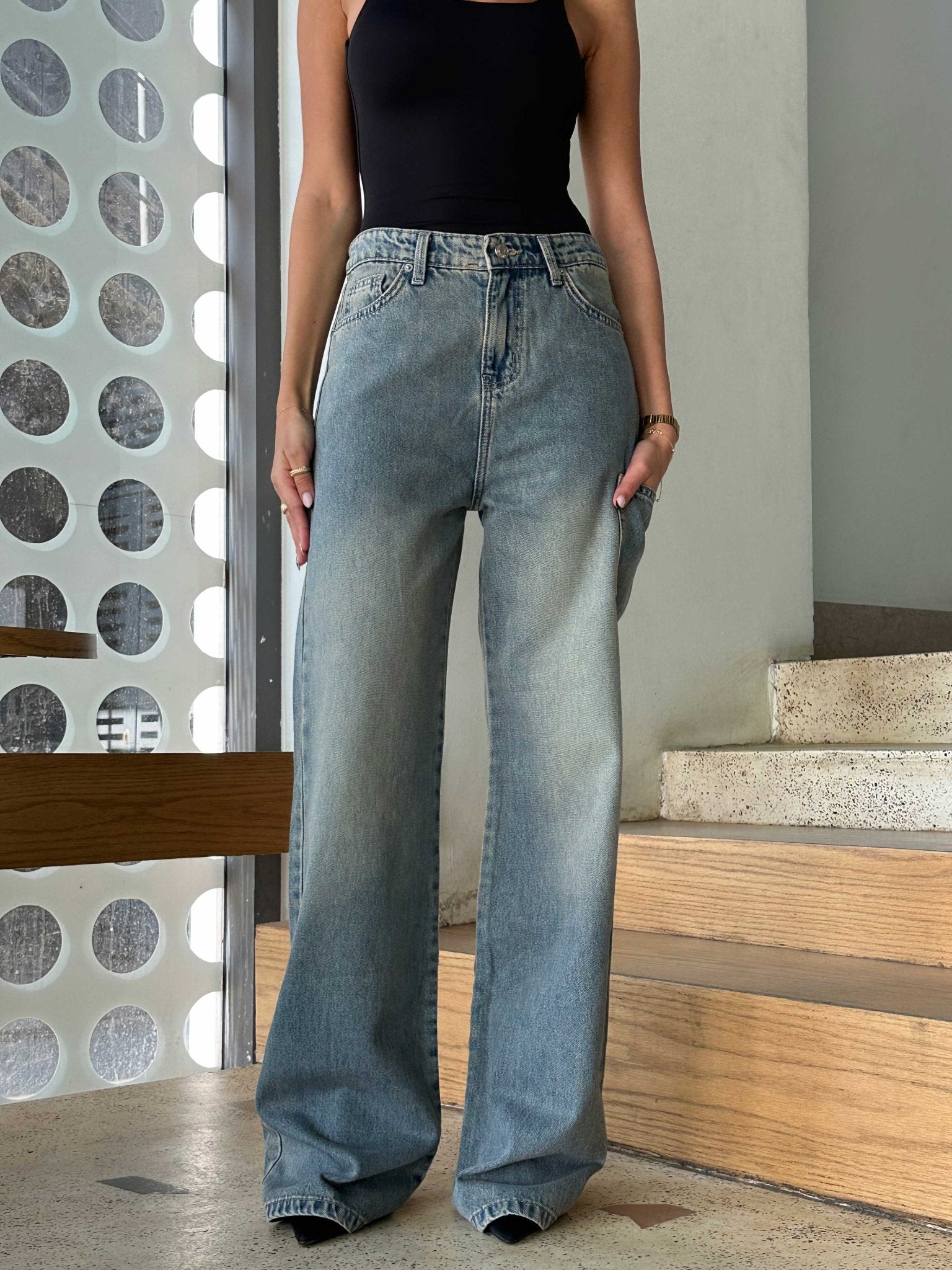 Pocket Wide Leg - Medium Blue Dirty Washed Jeans. Wide-Leg CIZARO - Cizaro Jeans