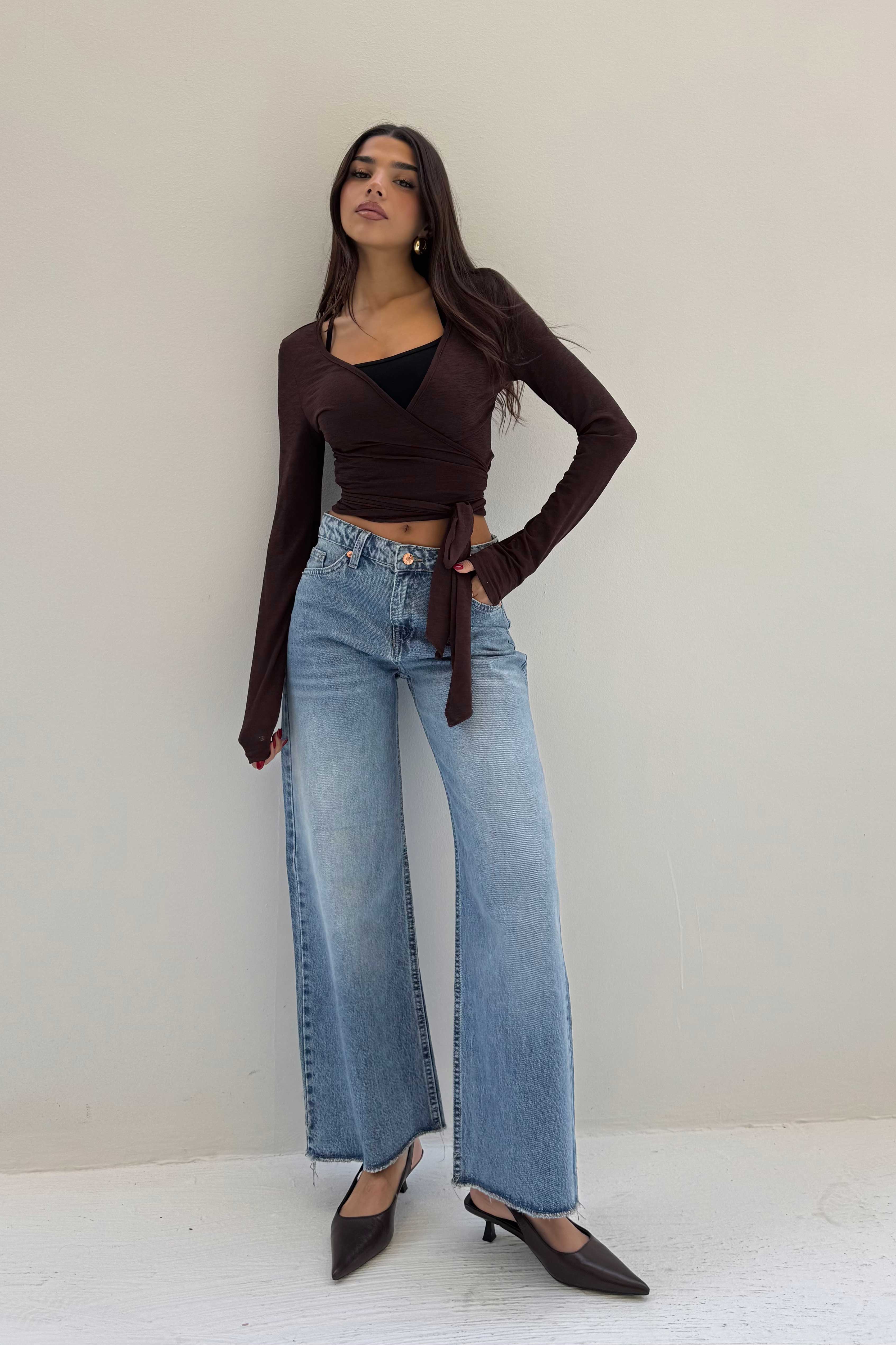 Wide-Leg – Mid-Waist Marine Blue Raw Hem Cropped Jeans Wide-Leg CIZARO - Cizaro Jeans