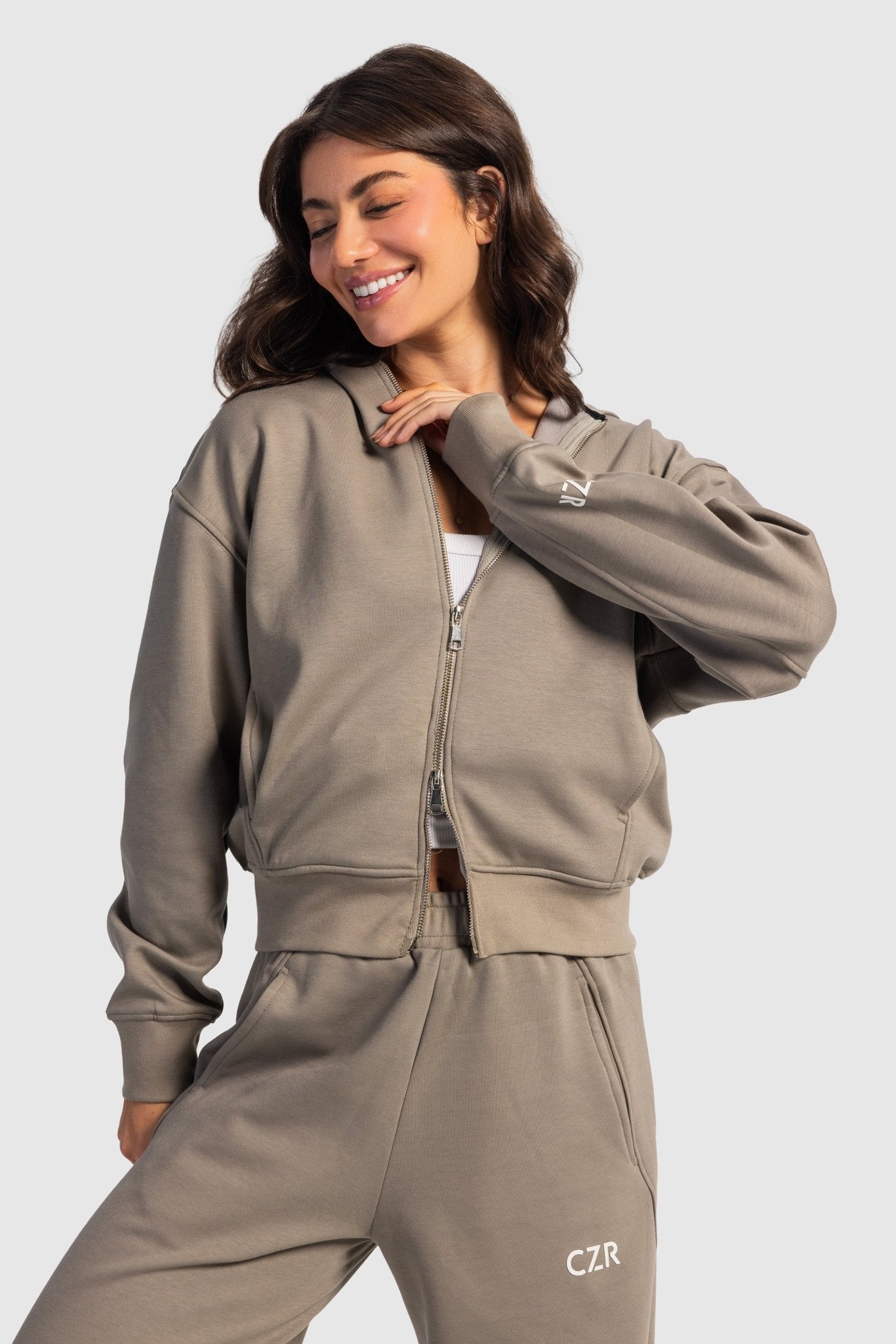 Full-Zip Oversized Hoodie – Olive Hoodie CIZARO - Cizaro Jeans