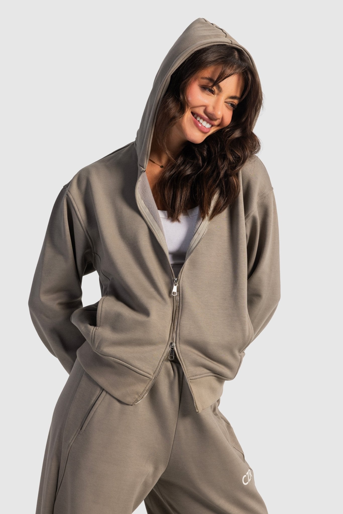 Full-Zip Oversized Hoodie – Olive Hoodie CIZARO - Cizaro Jeans