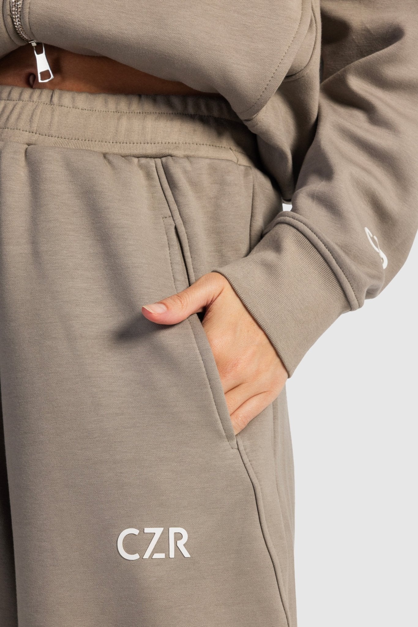 Relaxed Fit Wide-Leg Sweatpants – Olive pants CIZARO - Cizaro Jeans