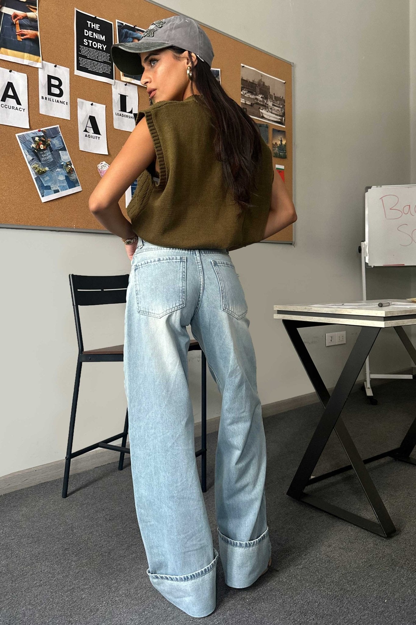 Baggy Turn-Up - Mid Rise Light Vintage Faded Blue Jeans Baggy CIZARO - Cizaro Jeans