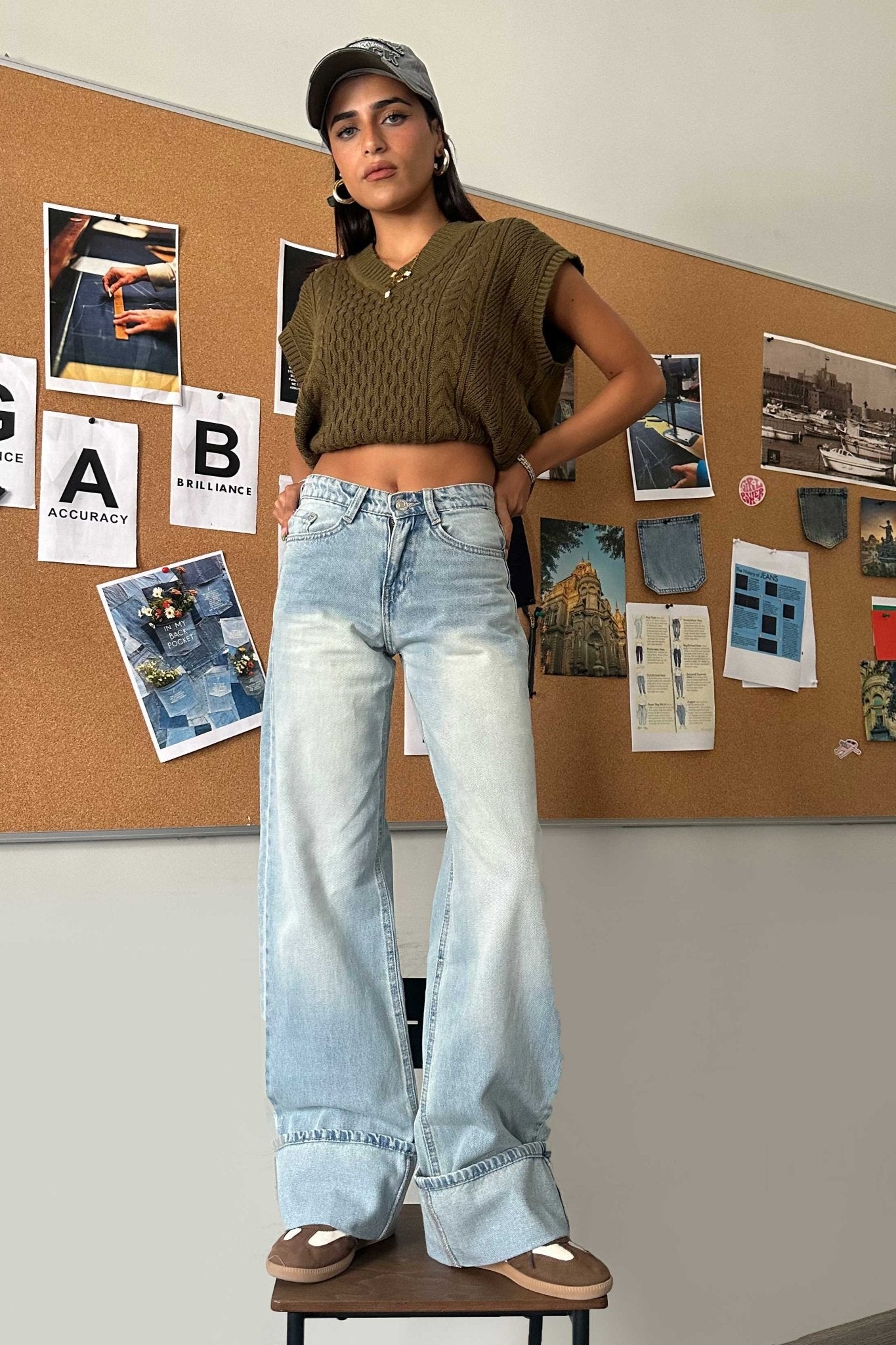 Baggy Turn-Up - Mid Rise Light Vintage Faded Blue Jeans Baggy CIZARO - Cizaro Jeans