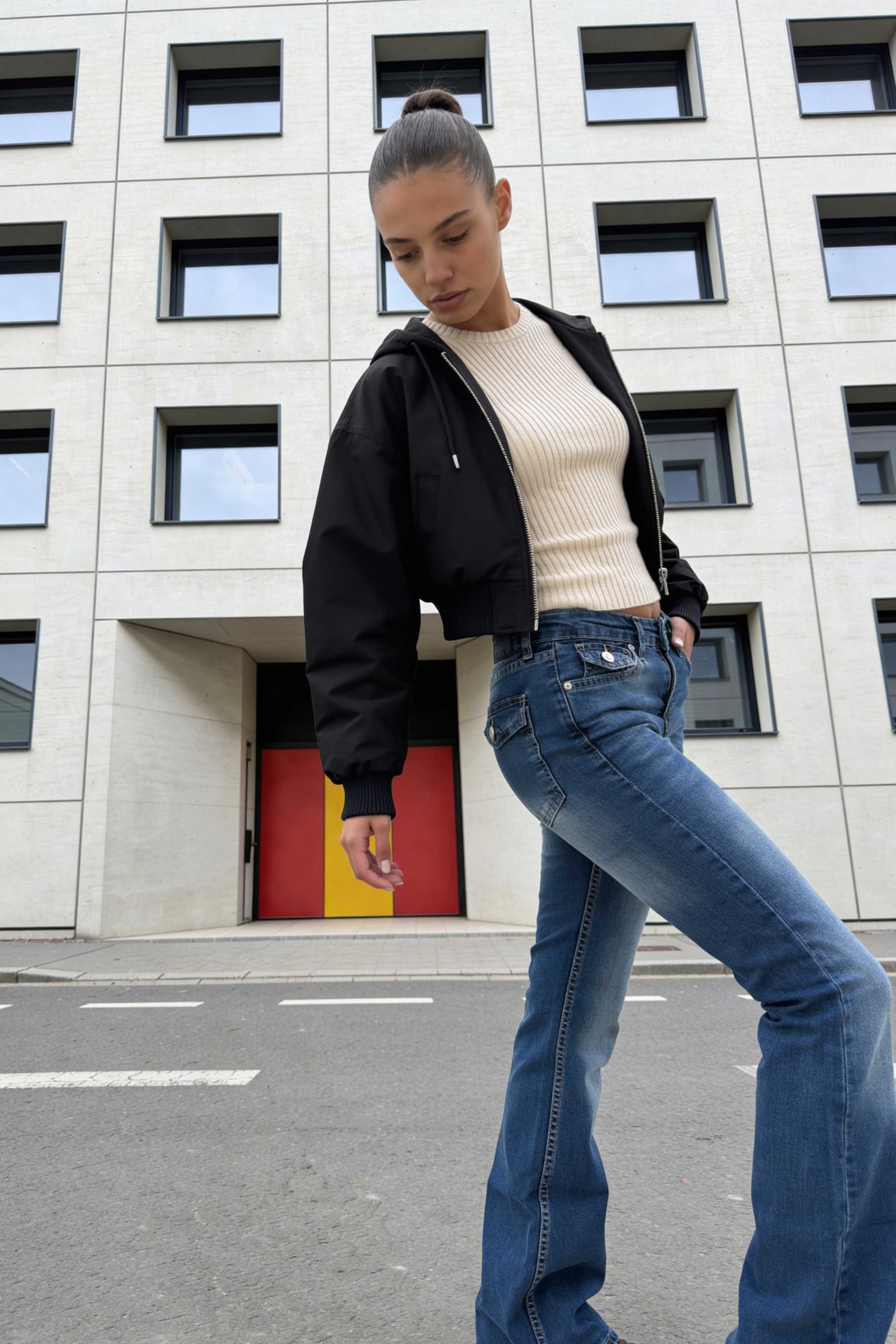 Flare Flap pocket , low waist
Marine Blue jeans