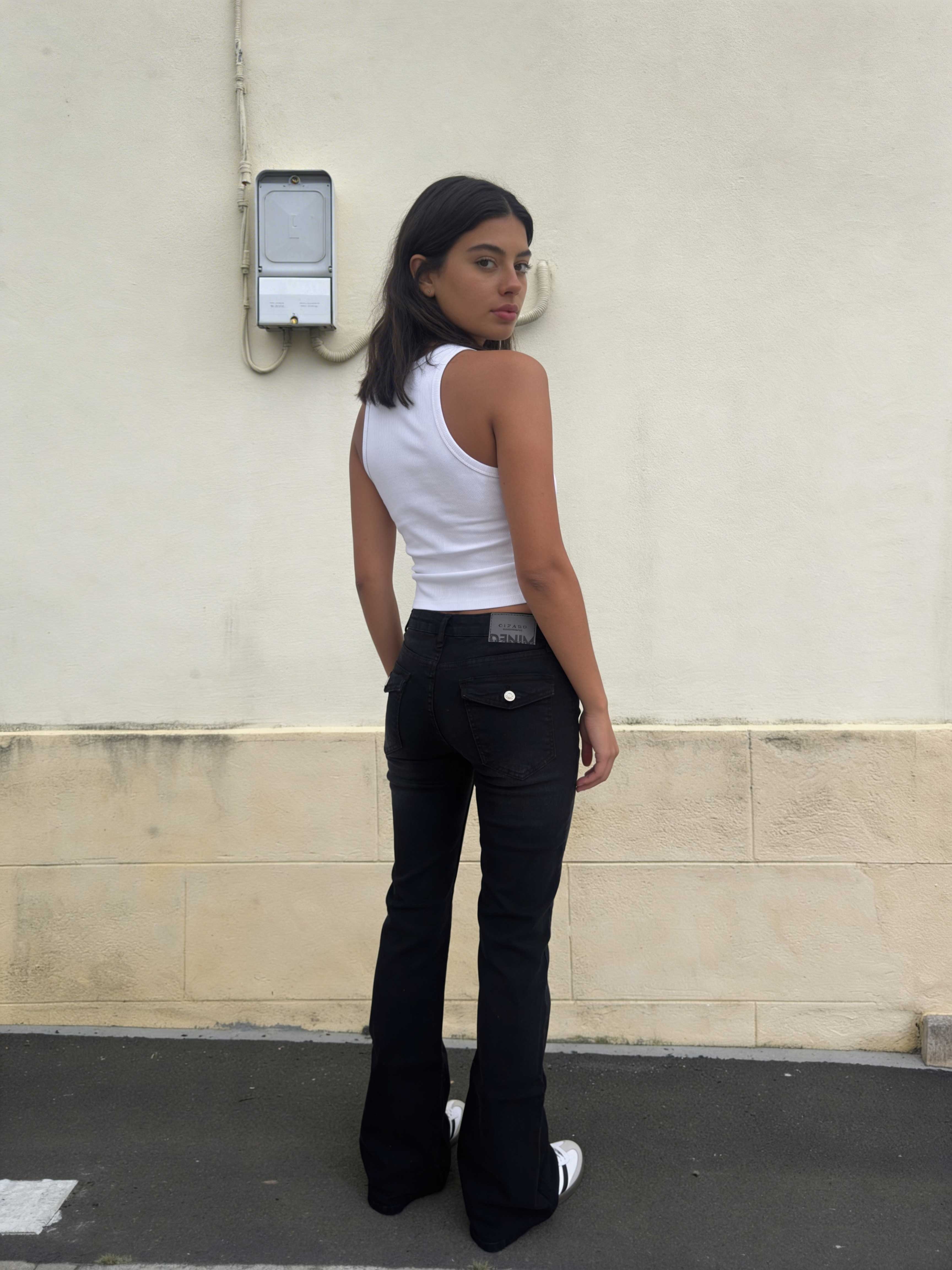 Flare – Low-Waist Washed Black Flap Pocket Jeans Flare CIZARO - Cizaro Jeans