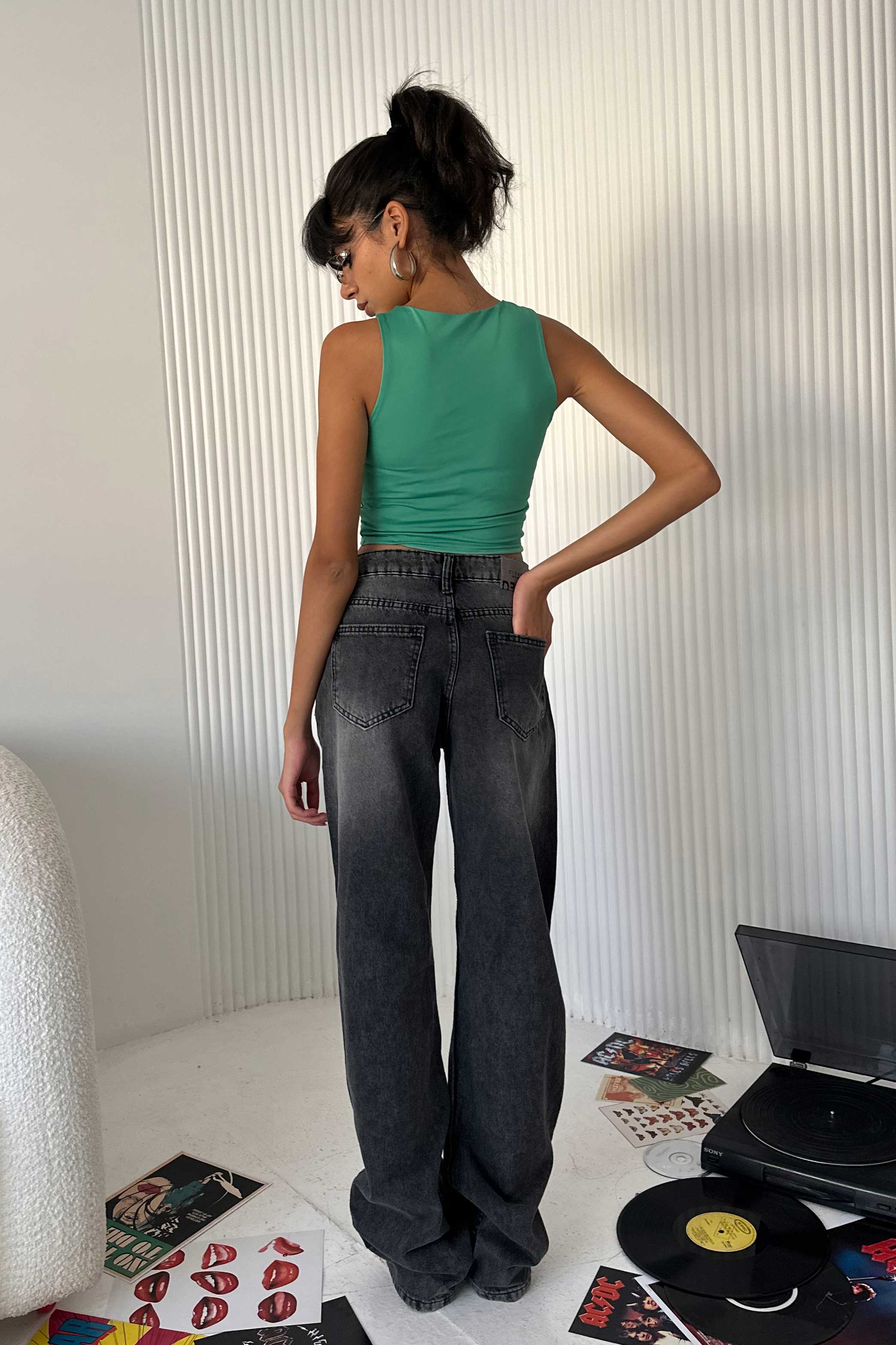 Straight-Leg - Low-Waist Gray Jeans