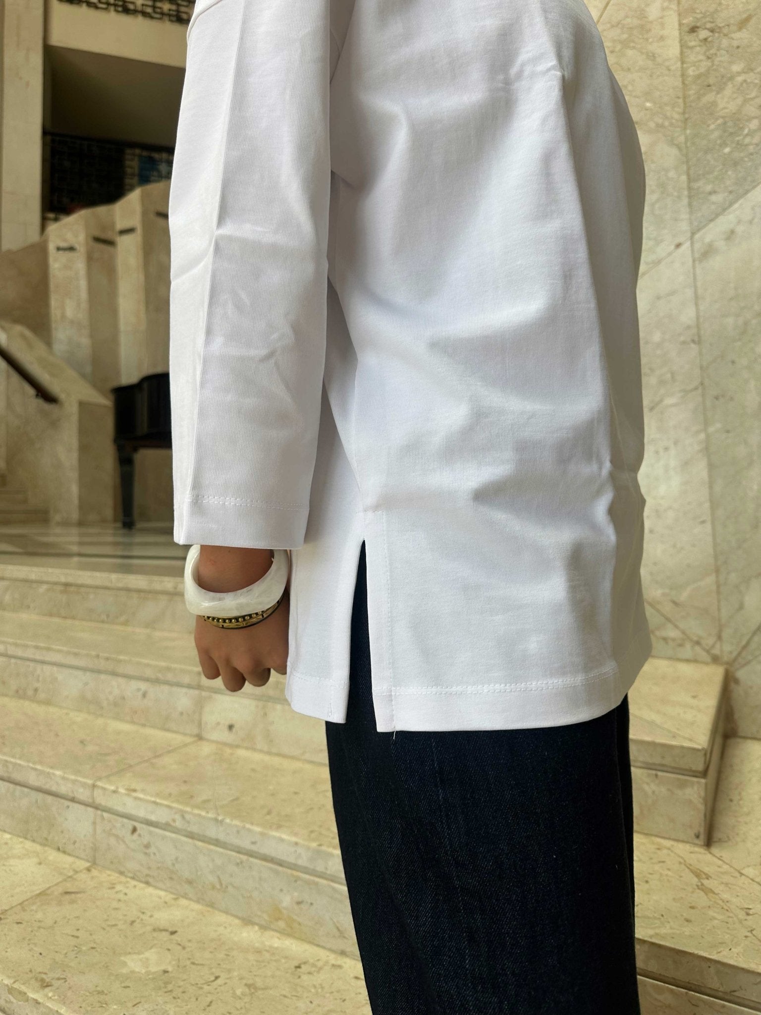 Oversized White Graphic T-Shirt T-Shirt CIZNEW - Cizaro Jeans