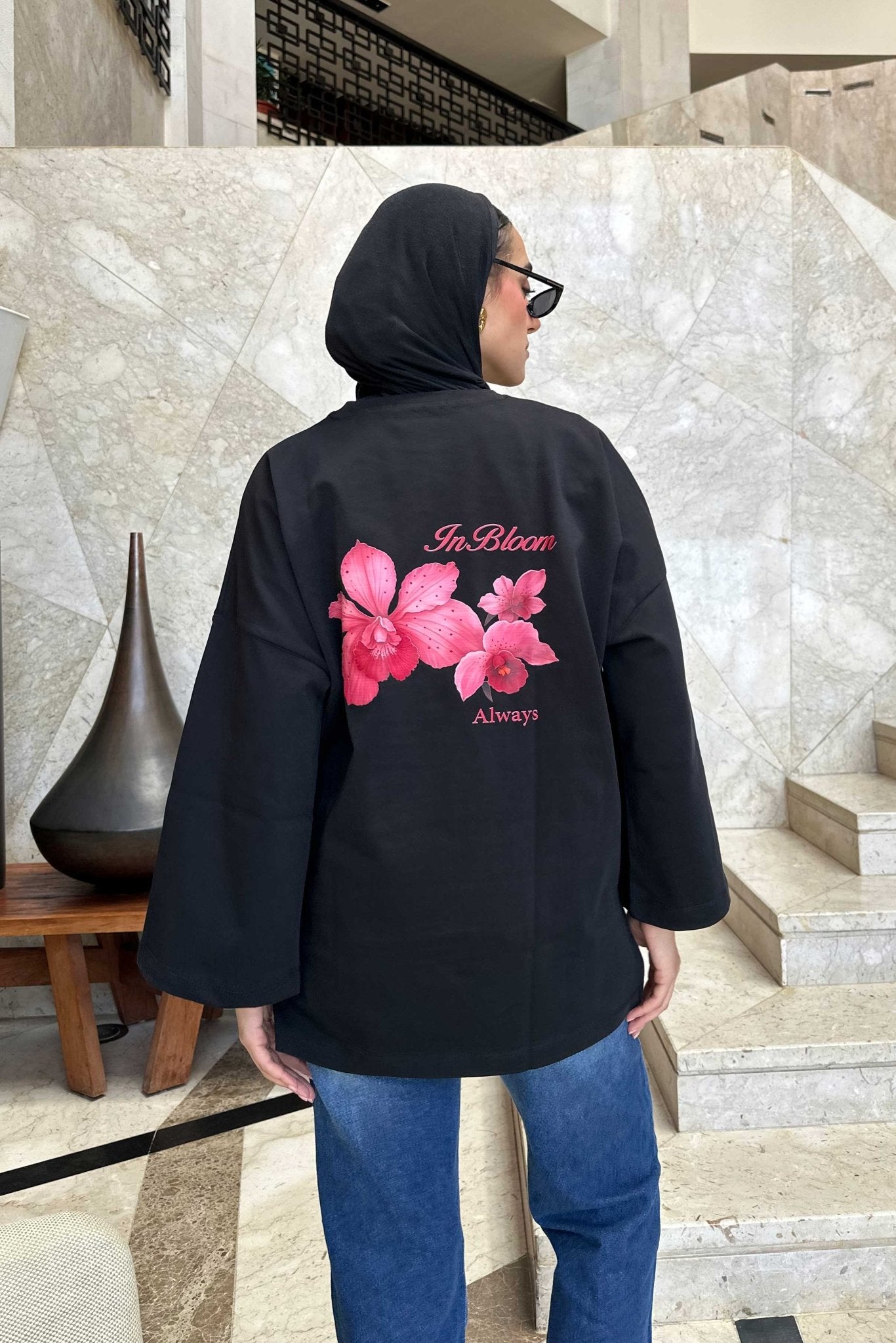 Oversized Black Graphic T-Shirt T-Shirt CIZNEW - Cizaro Jeans