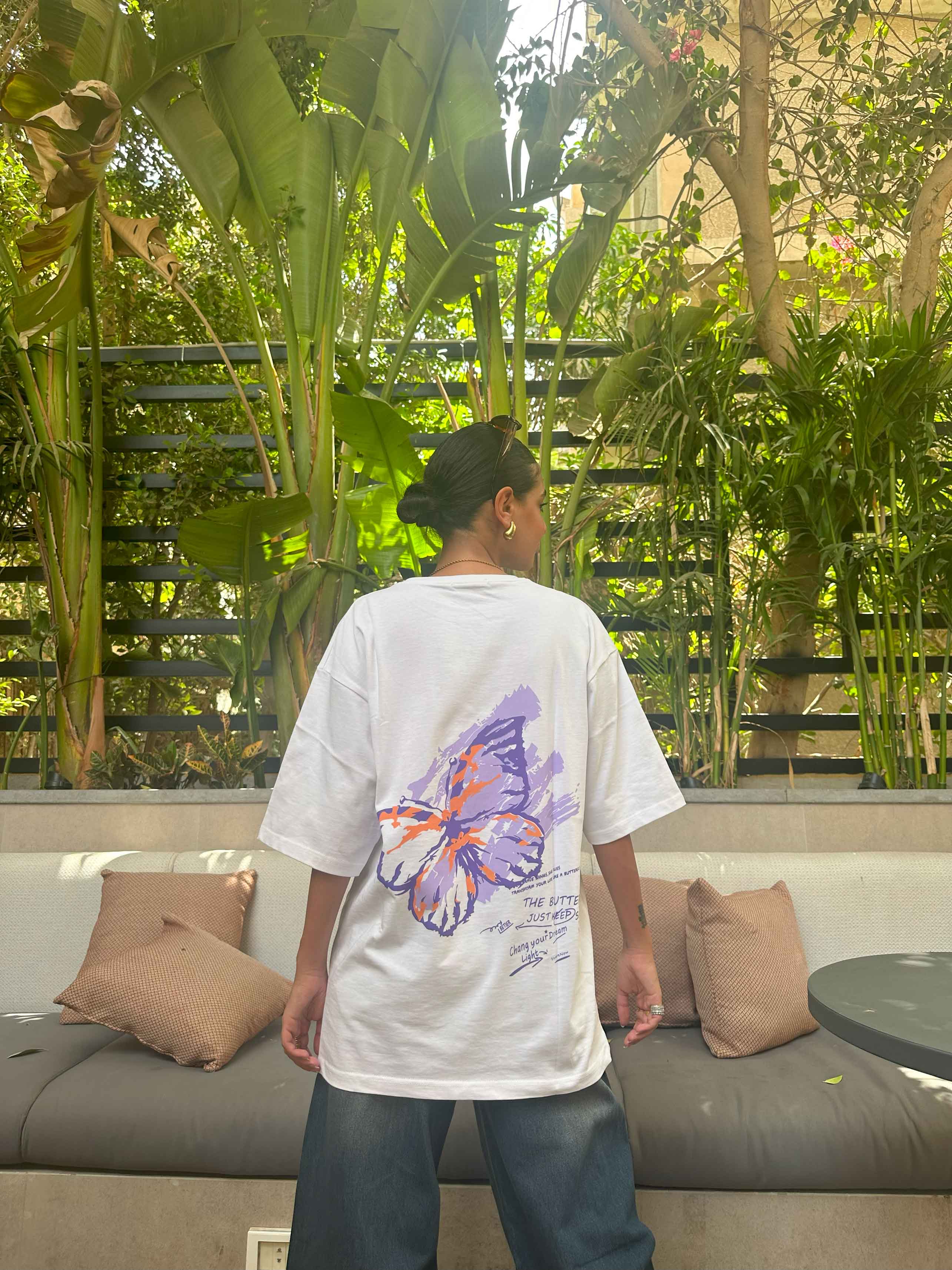 White Oversized Tee. New Line CIZARO - Cizaro Jeans
