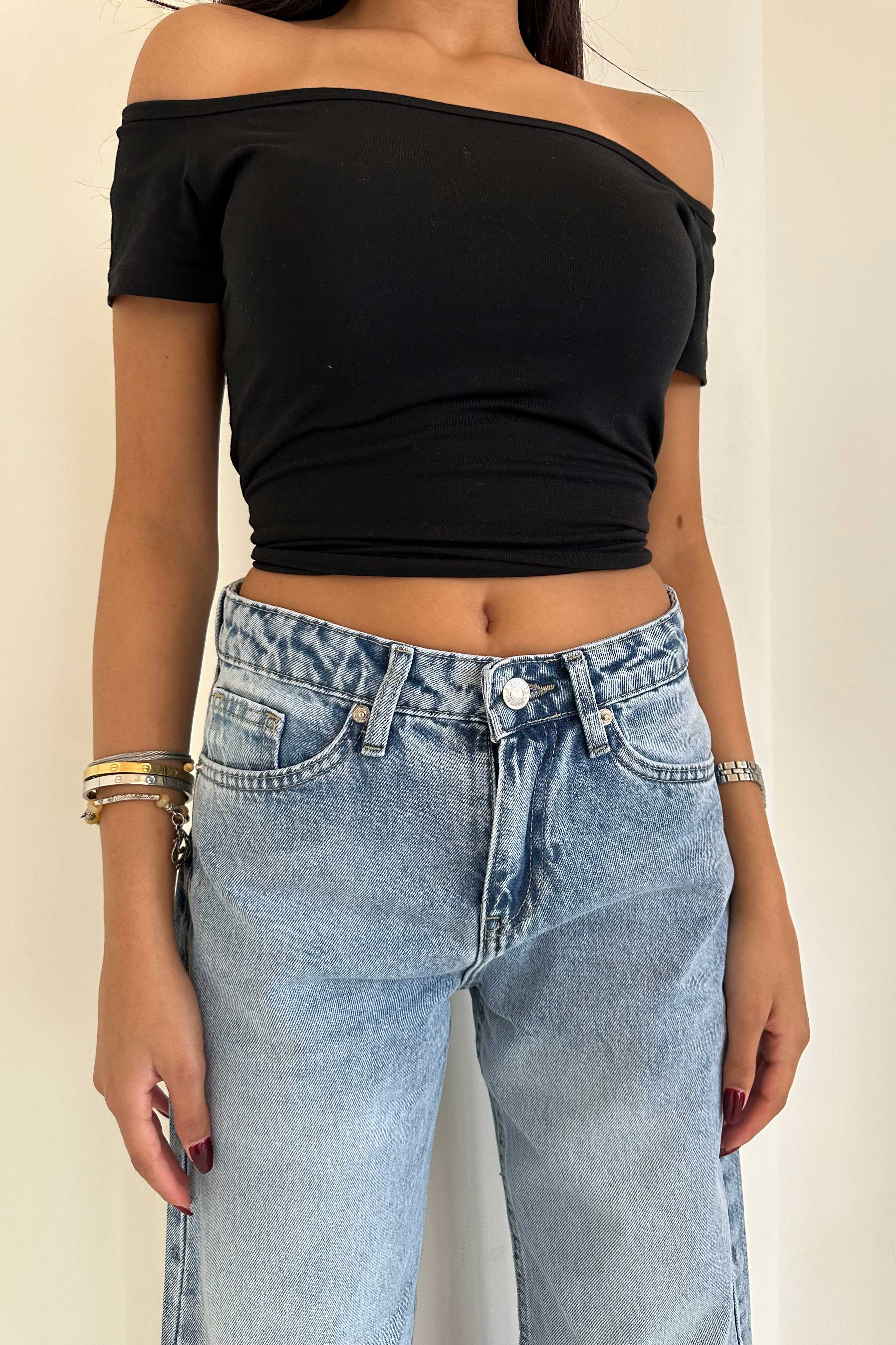 Wide Leg – Mid Rise Bright Blue Jeans