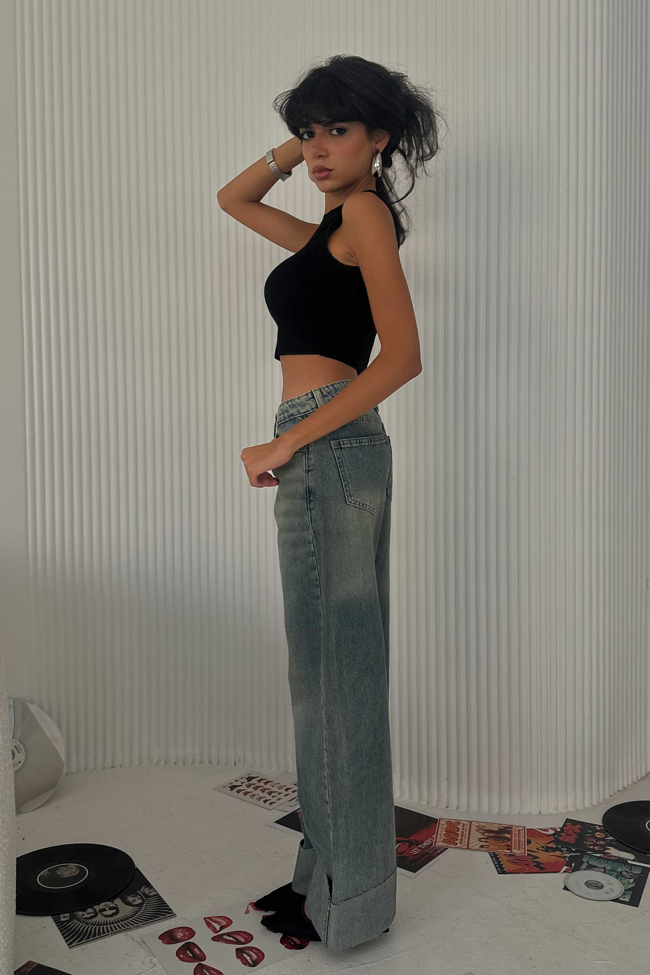 Wide-Leg Raw Hem Turn-Up - High-Waist Mid Vintage Blue Jeans