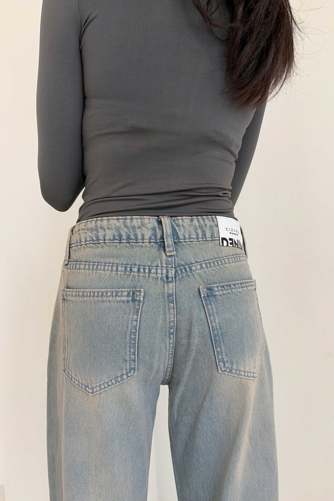 Wide Leg – Mid Rise Raw Hem Turn Up Light Vintage Blue Jeans WIDE LEG CIZARO - Cizaro Jeans