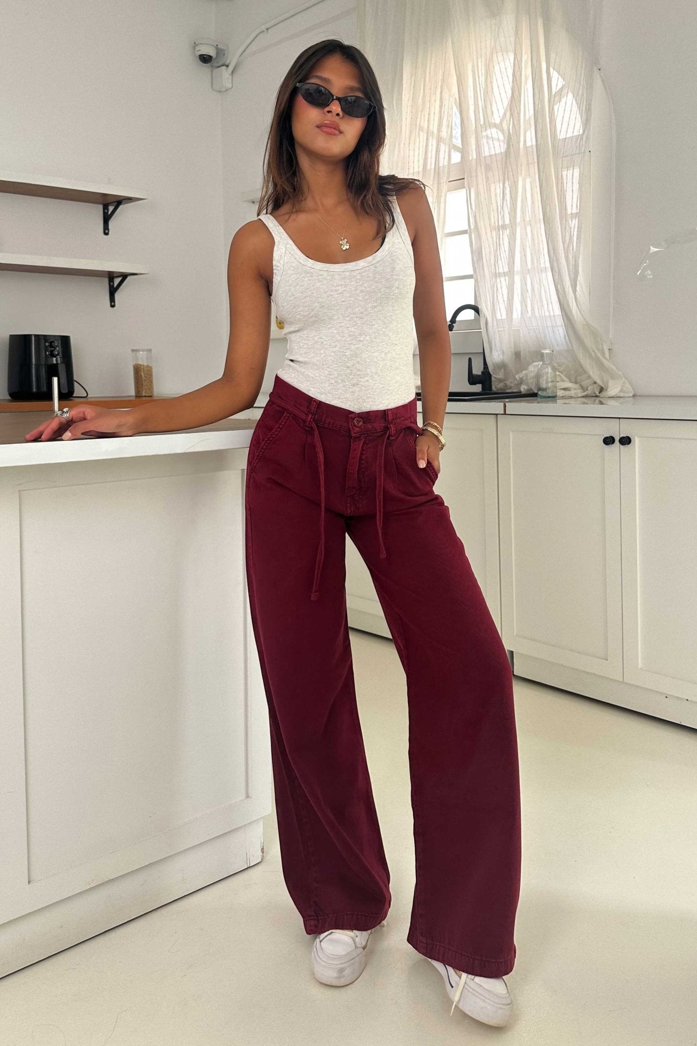 Wide Leg – Mid Rise Burgundy Jeans wide leg CIZARO - Cizaro Jeans