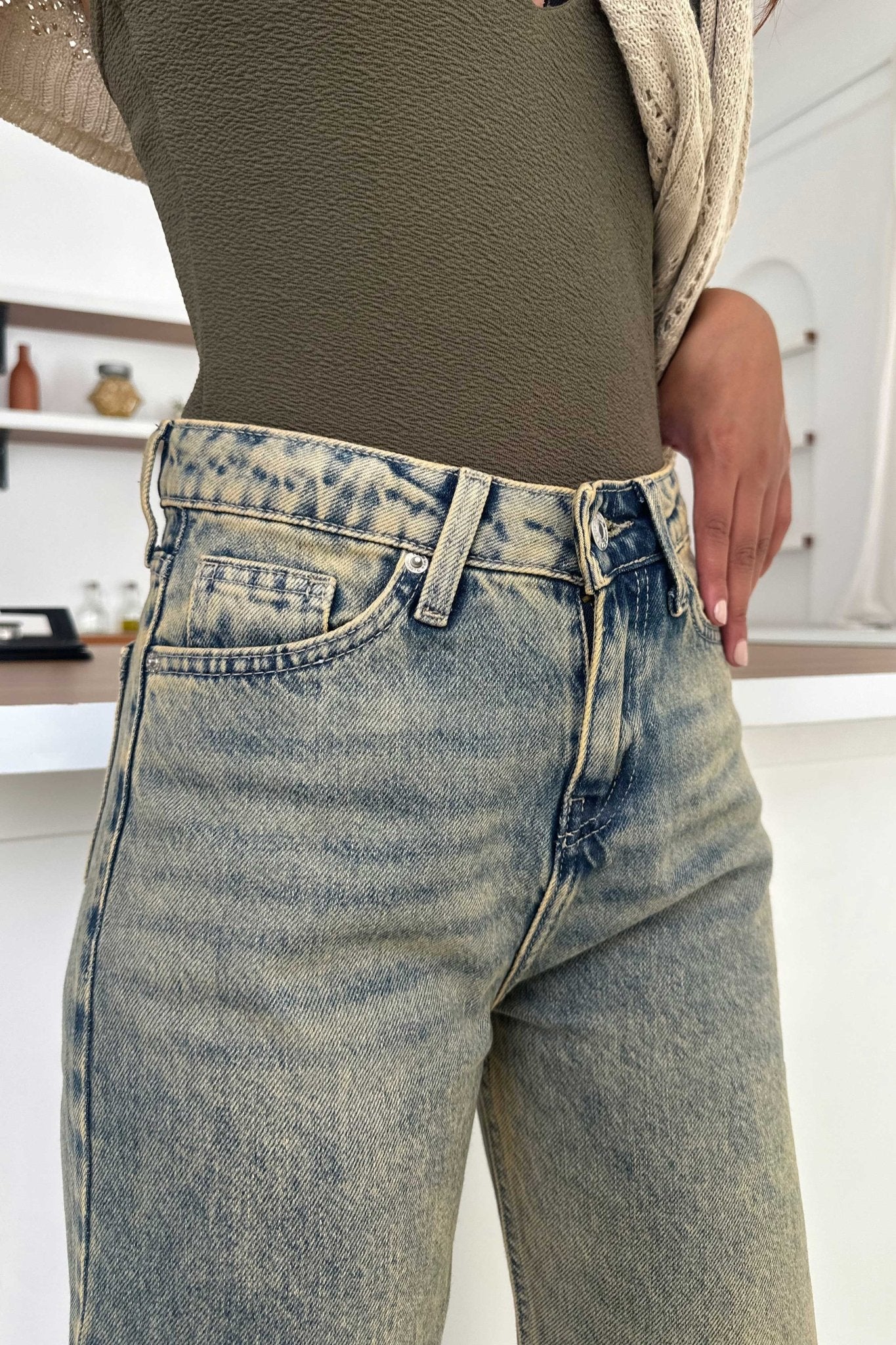 Wide Leg – Mid Rise Faded Vintage Blue Jeans wide leg CIZARO - Cizaro Jeans