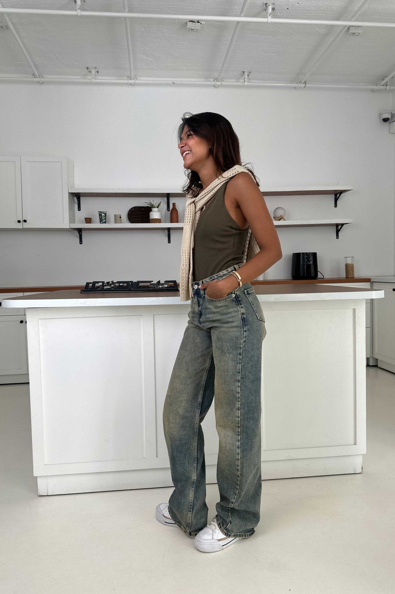 Wide Leg – Mid Rise Faded Vintage Blue Jeans wide leg CIZARO - Cizaro Jeans