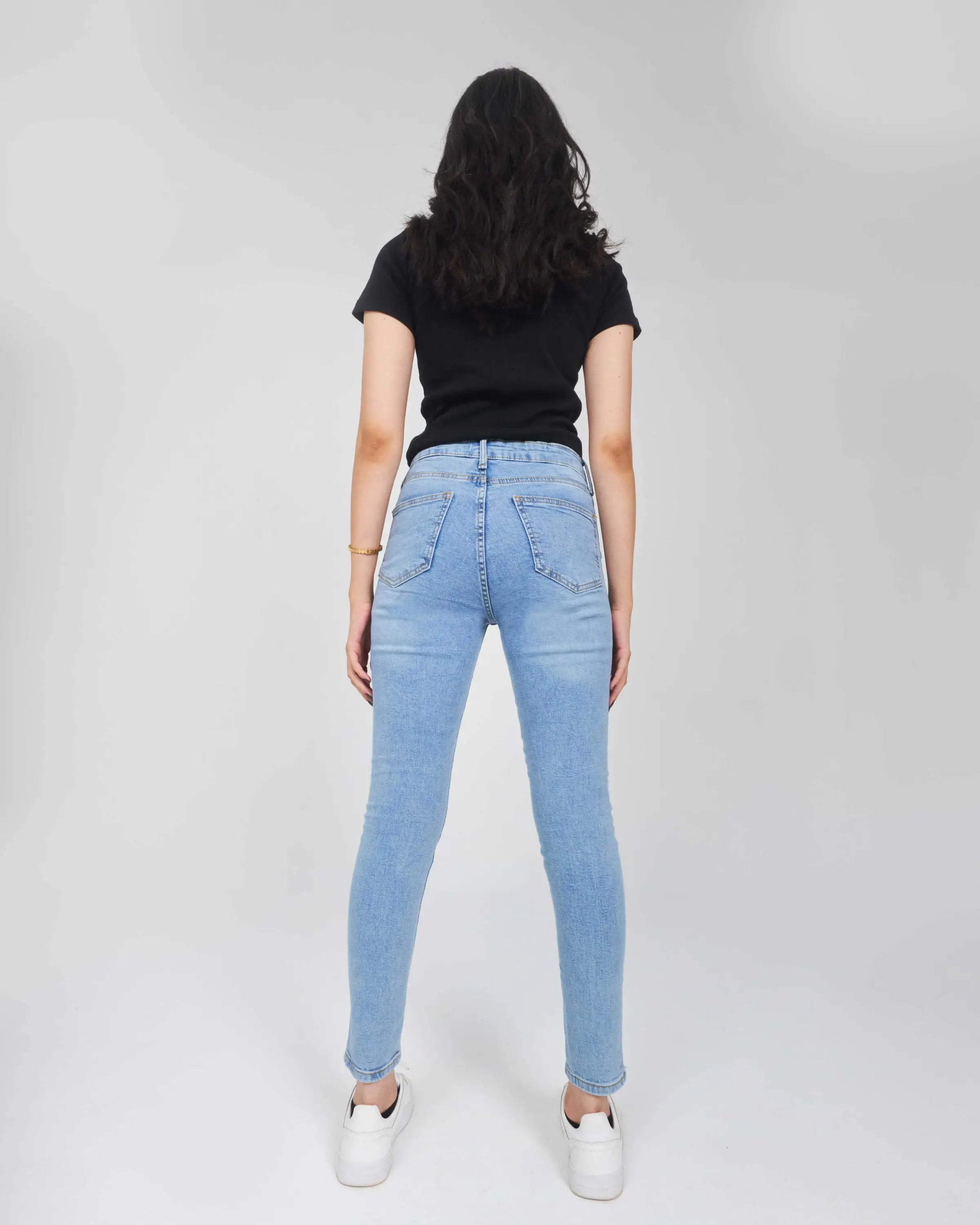 High-Waist Light Wash Skinny Jeans. Skinny CIZARO - Cizaro Jeans