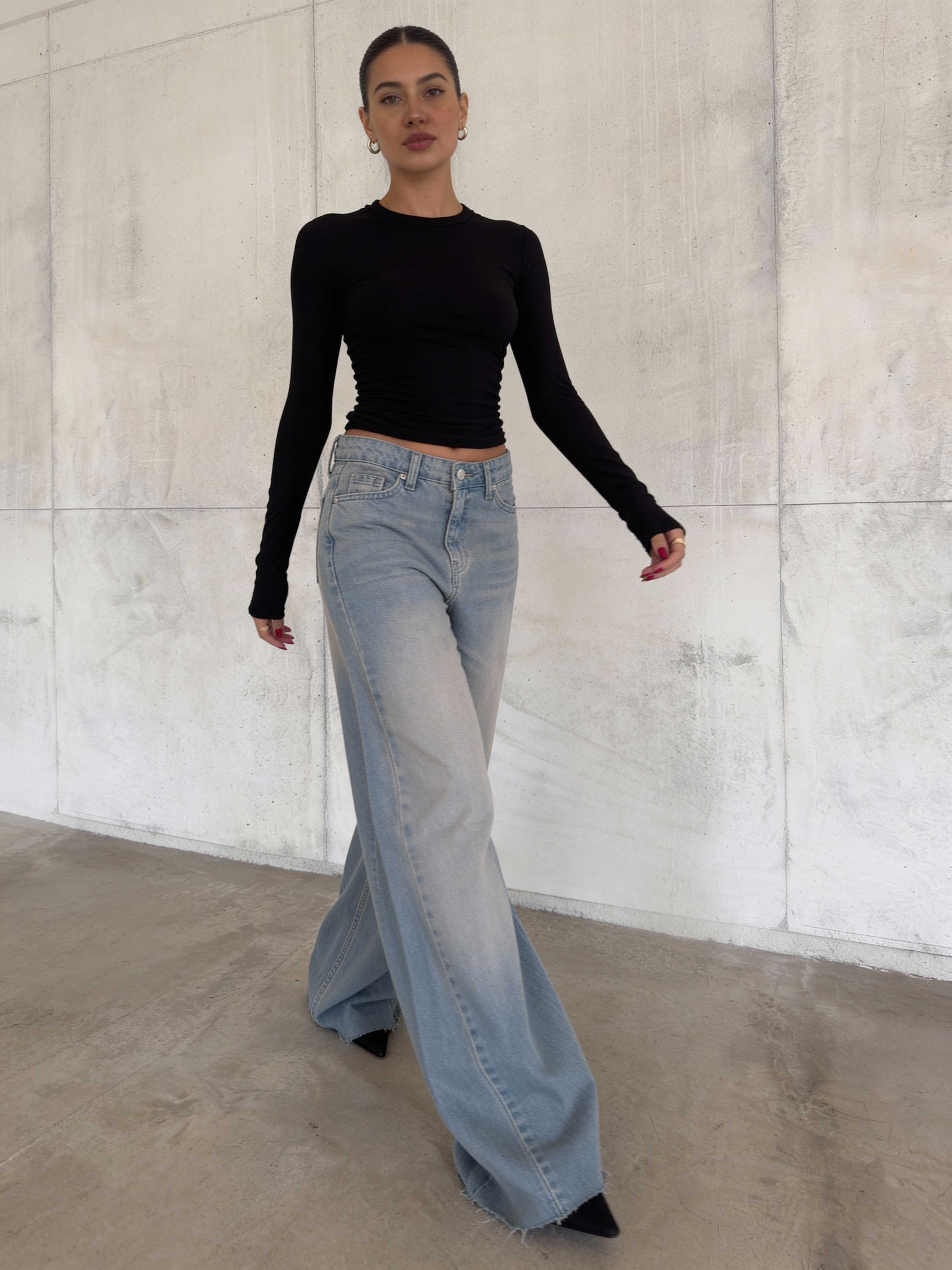 Super Baggy – High-Waist Light Vintage Blue Raw Hem Jeans Super Baggy CIZARO - Cizaro Jeans